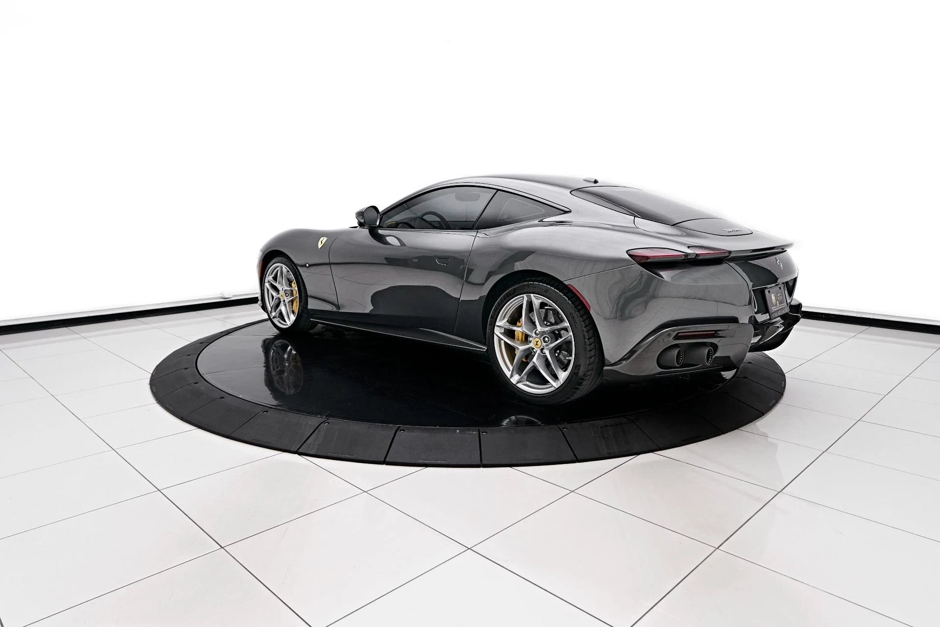 mph004_3252264245_Used_2021_Ferrari_Roma_Base_1726158293_801389be9c