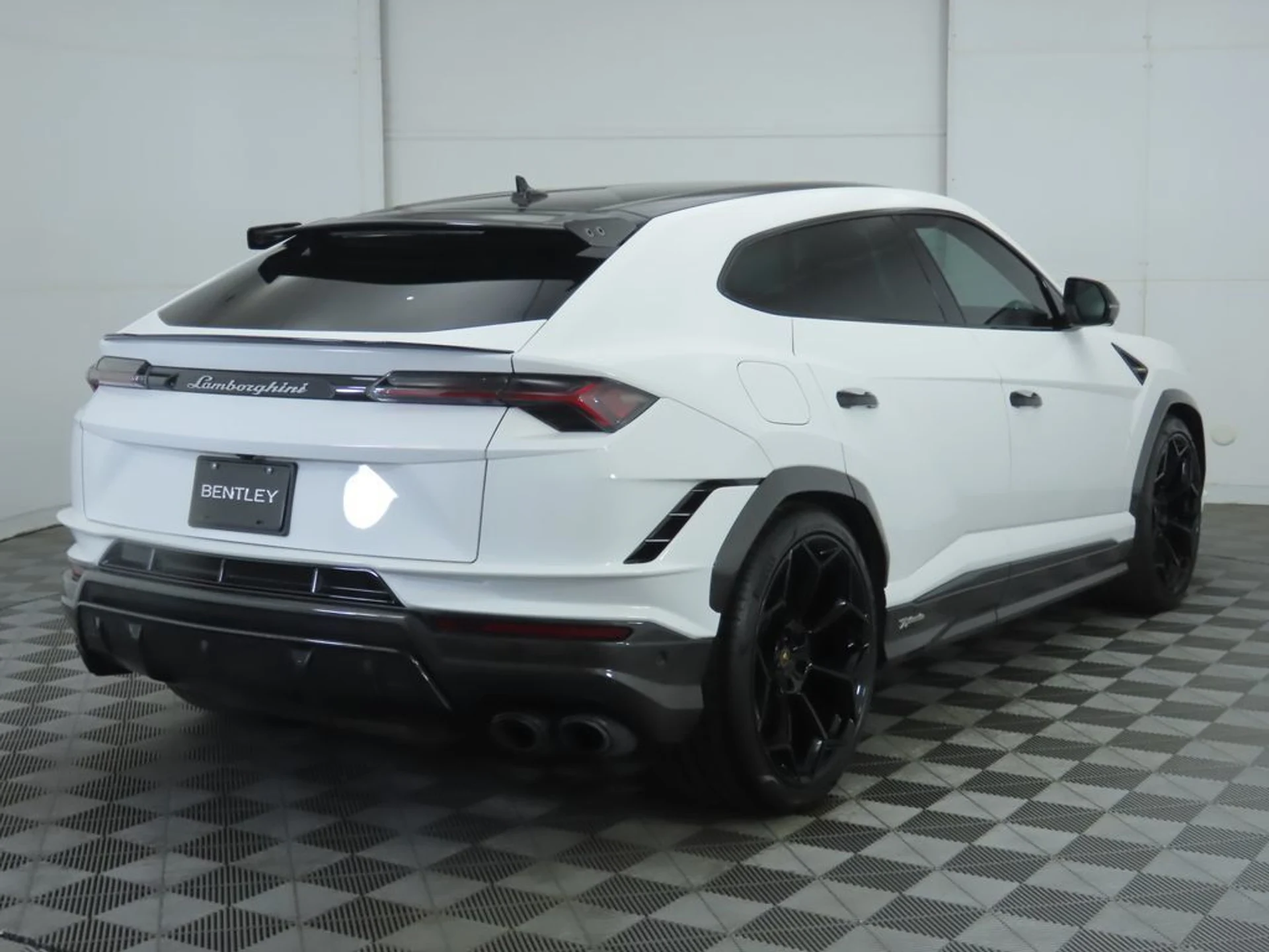 mph004_3259249136_used_2024_lamborghini_urus_performanteawd_8119_22973080_5_1024_6240b08126