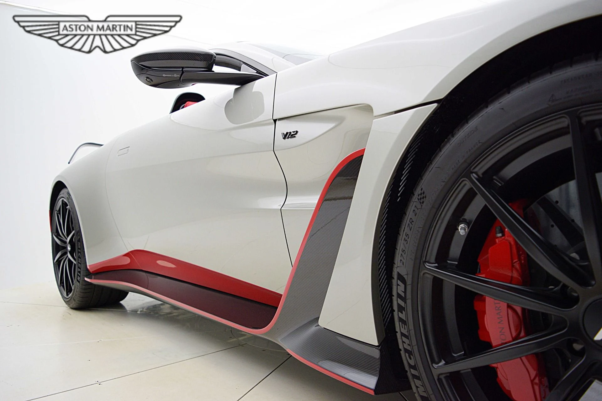 mph004_3266942893_Used_2023_Aston_Martin_Vantage_V12_Roadster_1723145187_684a136b62