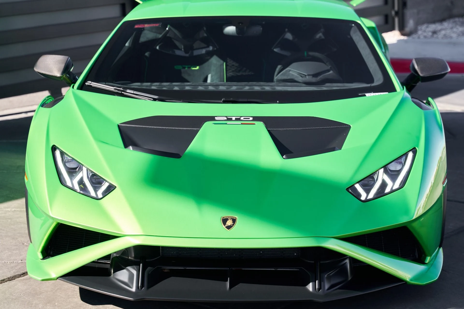 mph004_3270404341_Used_2024_Lamborghini_Huracan_STO_Base_1793231333_d2fcf4c43b