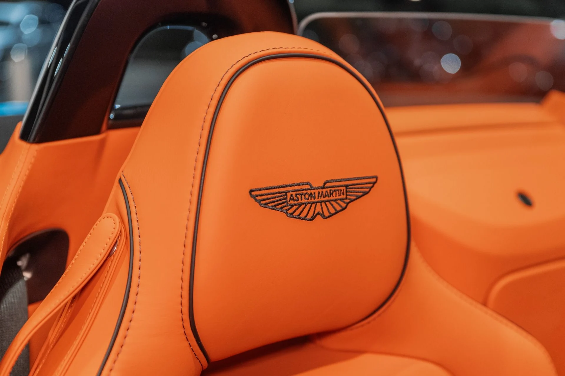 mph004_327180103_New_2026_Aston_Martin_Vantage_Roadster_1761752064_31ebb17f25