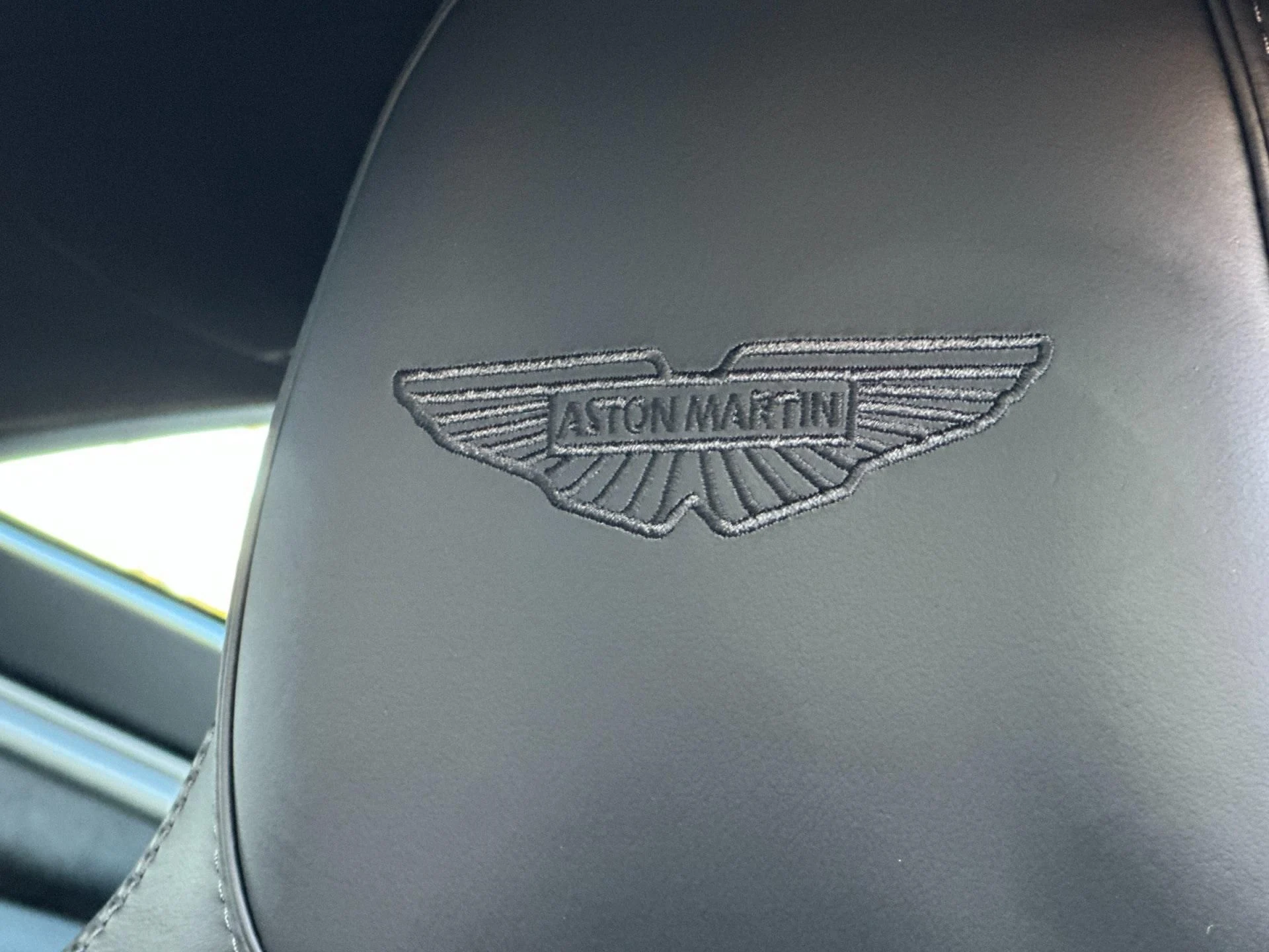 mph004_3274696176_New_2026_Aston_Martin_Vantage_Coupe_1764169785_47770f50b2