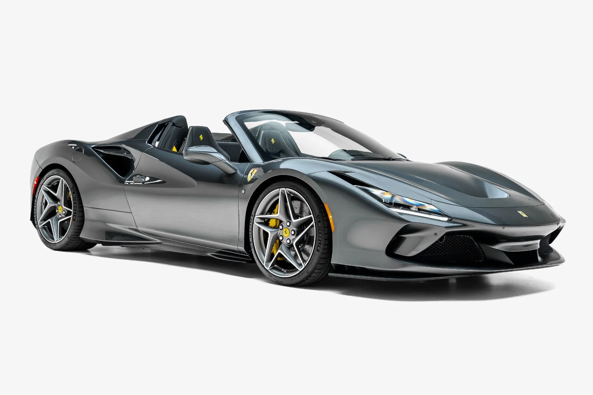 mph004_3275065641_Used_2022_Ferrari_F8_Spider_1788910560_fea4fc5268