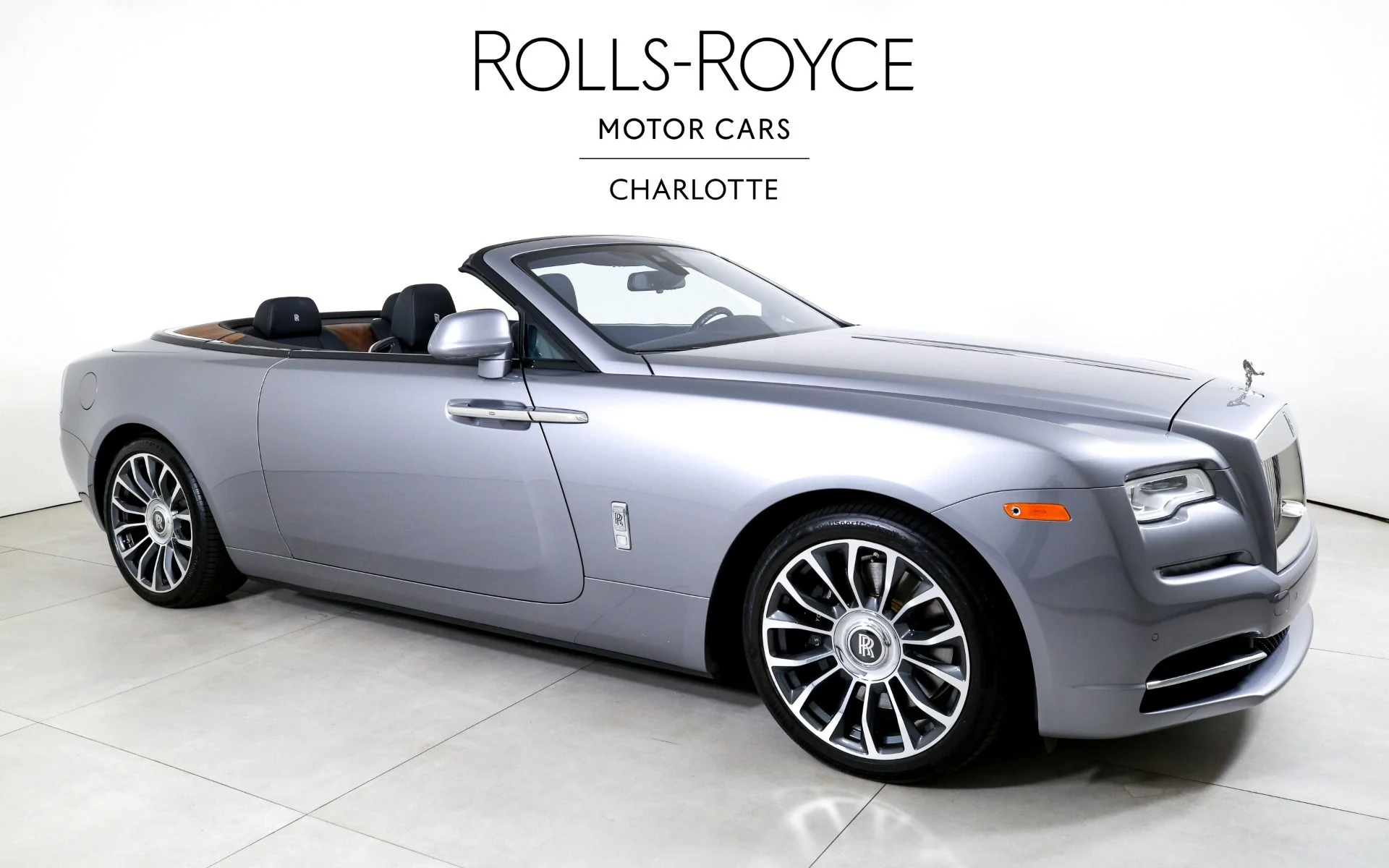 mph004_3276930395_Used_2018_Rolls_Royce_Dawn_1789143044_3a56cd894b