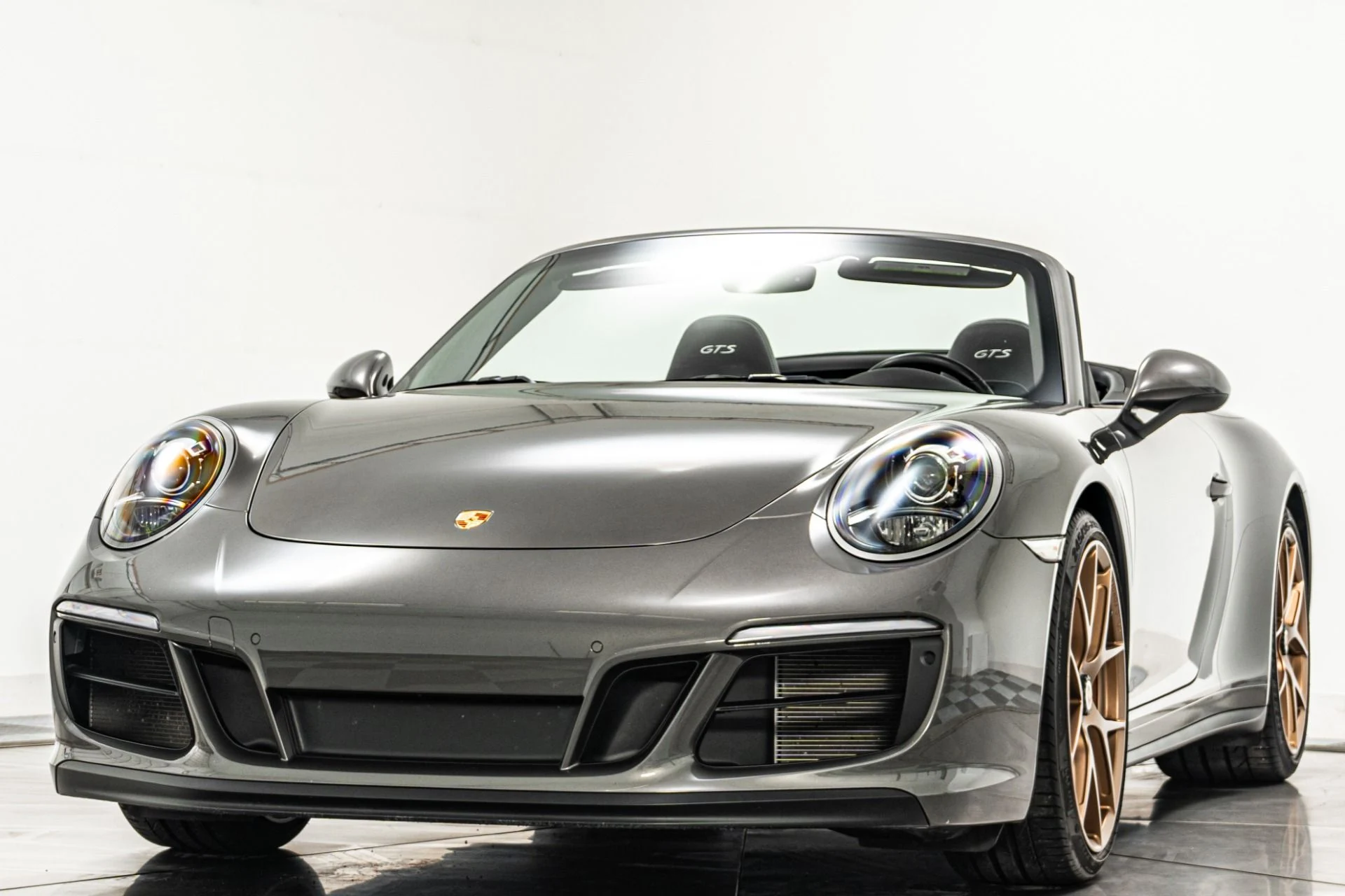 mph004_3278620381_Used_2019_Porsche_911_Carrera_GTS_Premium_Package_Plus_18_Way_Adaptive_Sports_Seats_1777924829_586c0d08c2