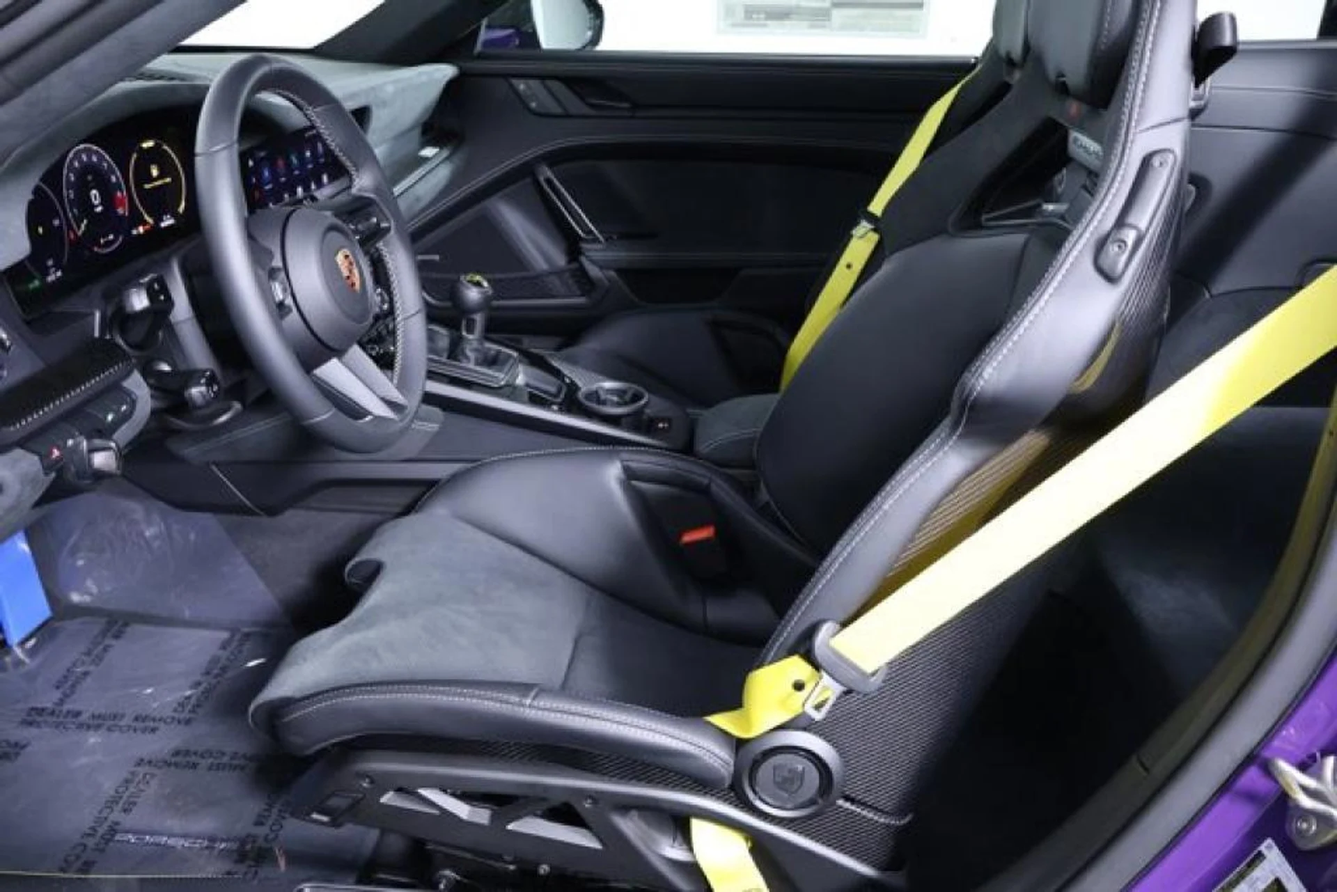 mph004_328533814_p_UH_Wzrv0e_Z_Bndl1_L6b_Bzncl_GBCU_7c0d6570c4