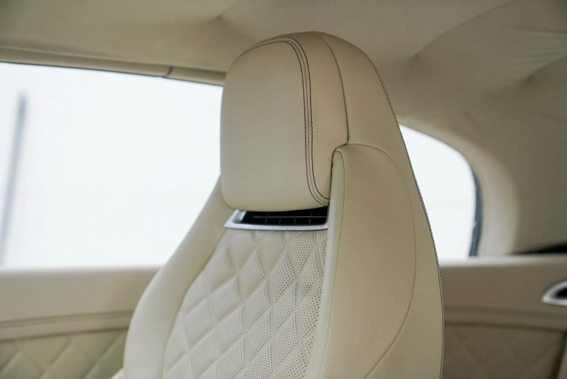 mph004_3286936732_0m9jwz0i1i0m9sfm6lwdznv5g31c_2fe99fbe5a