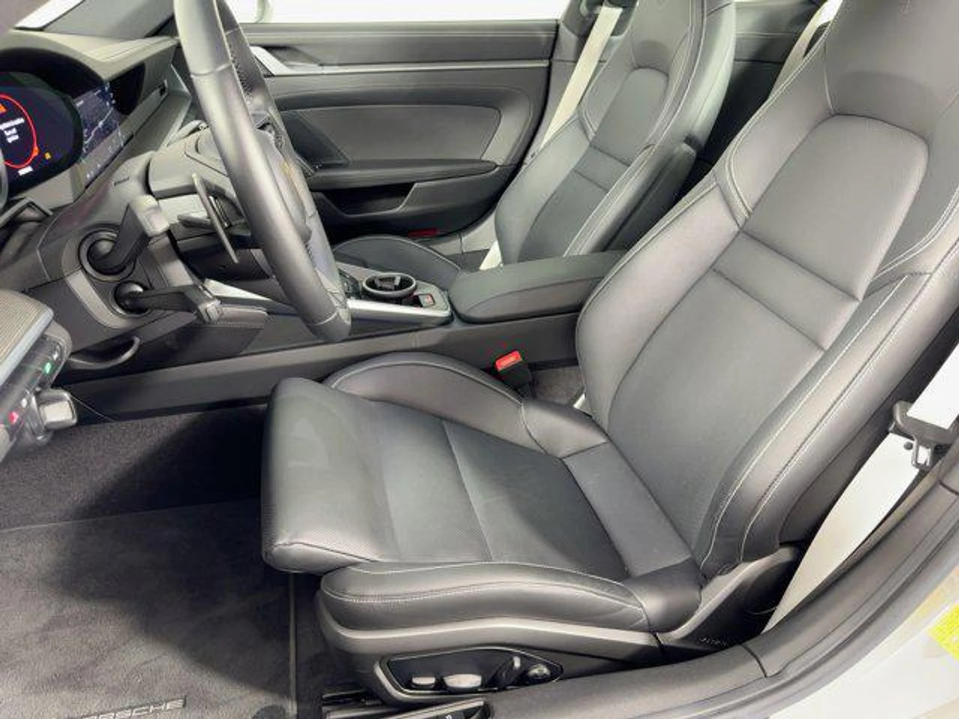 mph004_330281899_U0_WU_Zt_SA_0_Ttb_BS_aqe7f_Ti_WW_0_CE_9135e9e4e3