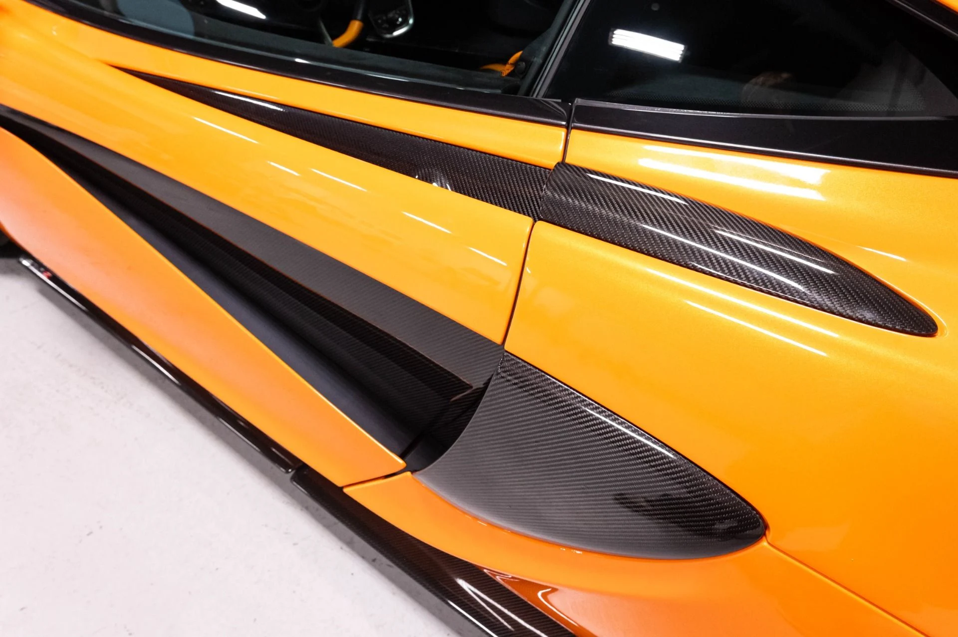 mph004_3305917379_Used_2017_Mc_Laren_570_S_1786570569_b708298275