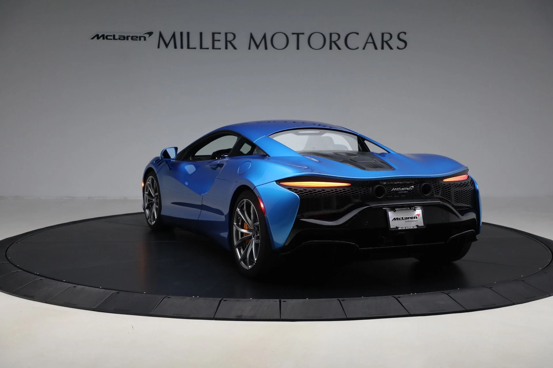 mph004_3314171111_Used_2024_Mc_Laren_Artura_Vision_f17ccb1b1a