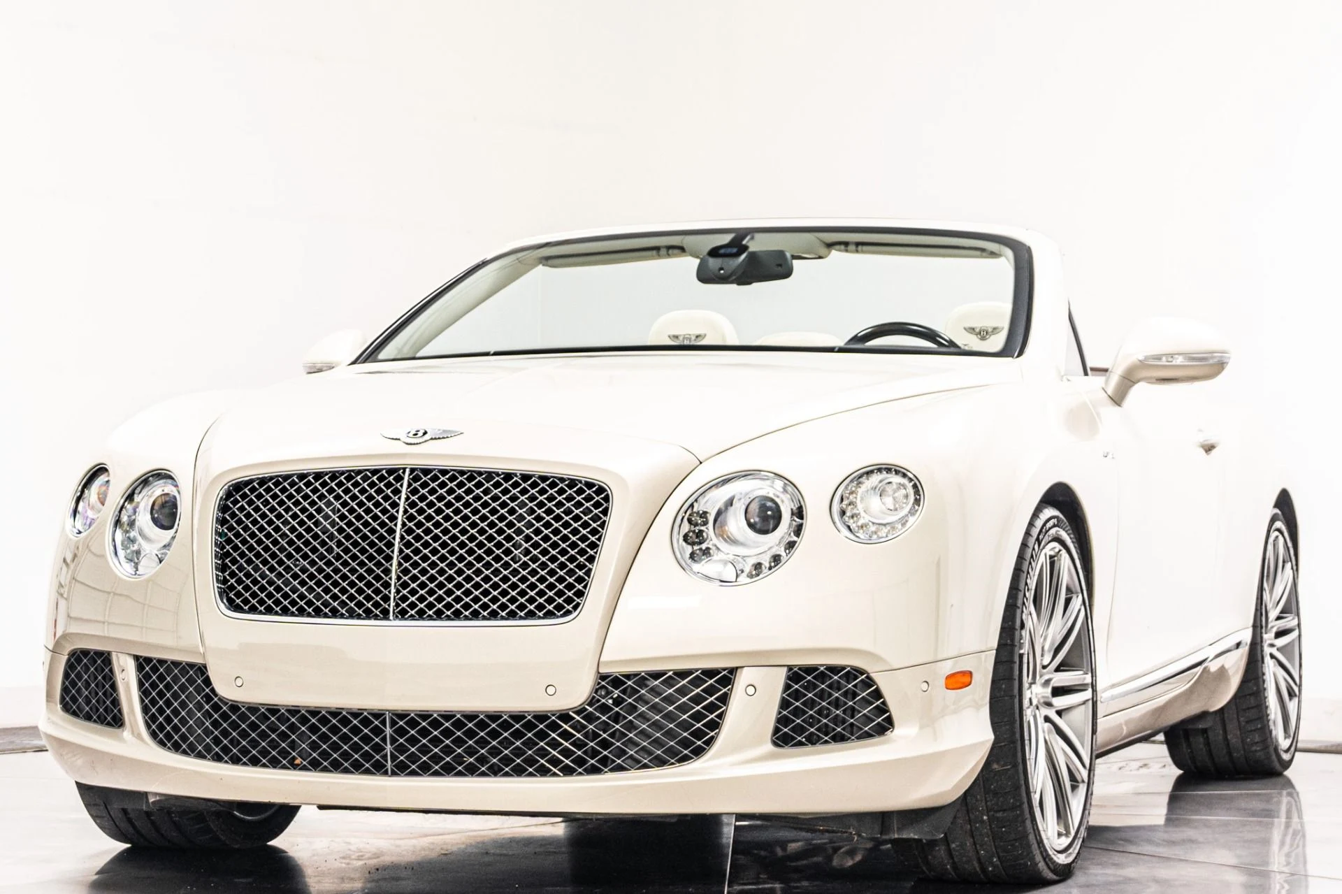 mph004_3315574908_Used_2014_Bentley_Continental_GTC_Speed_Low_Miles_Extended_Veneers_Classic_Color_Combination_1785352164_218d308954