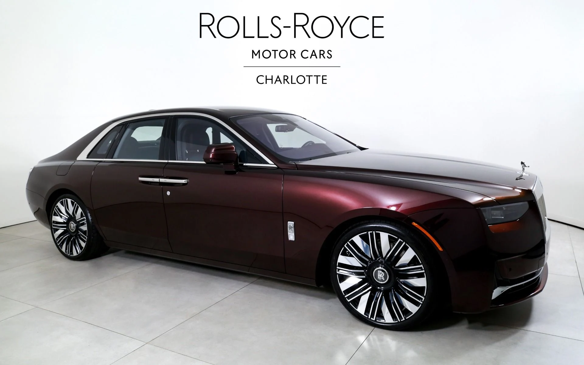 mph004_33173531_Used_2026_Rolls_Royce_Ghost_1782835790_5923200568