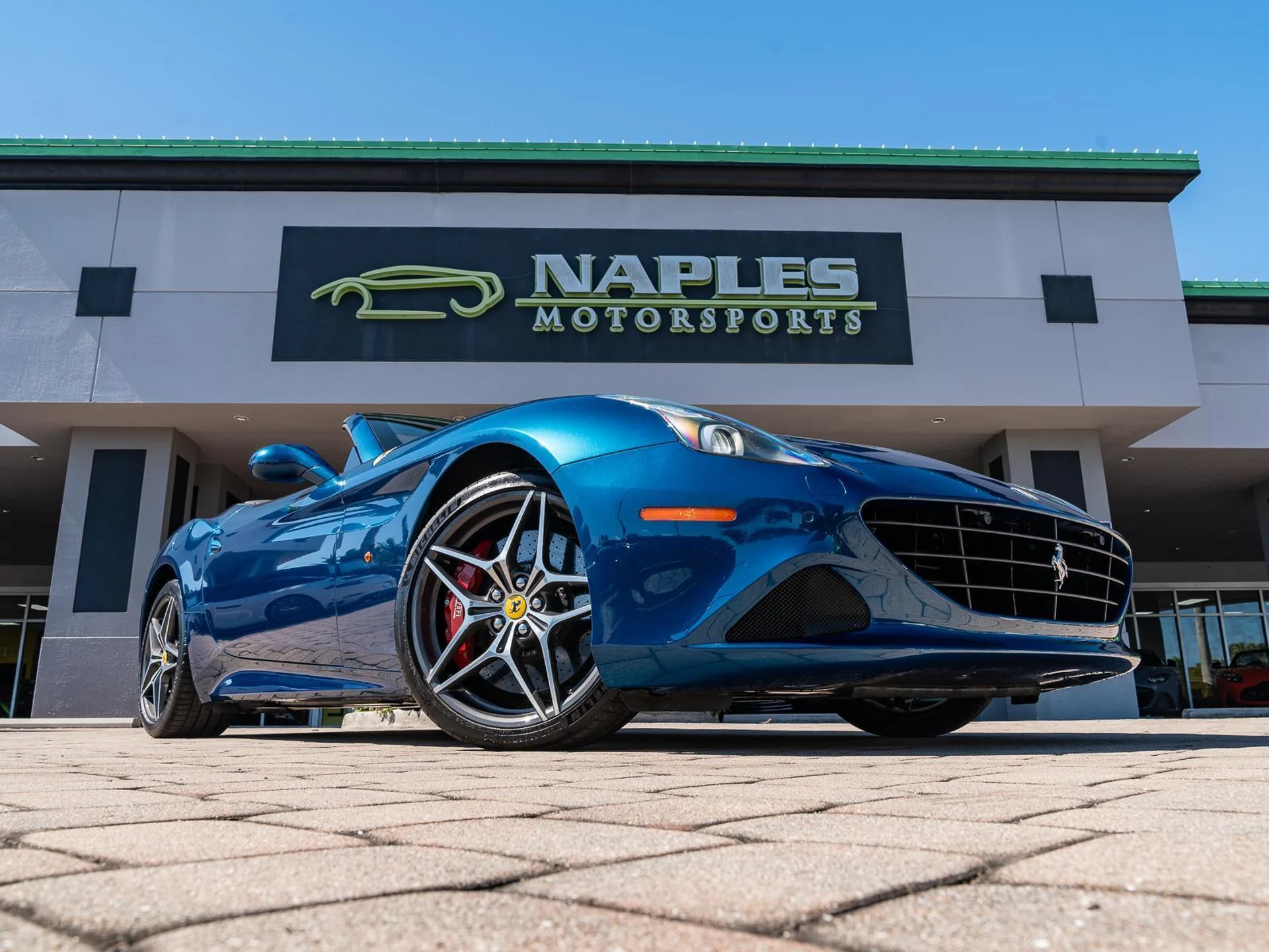 mph004_3335307148_Used_2016_Ferrari_California_T_1770806108_55b45dd3f6