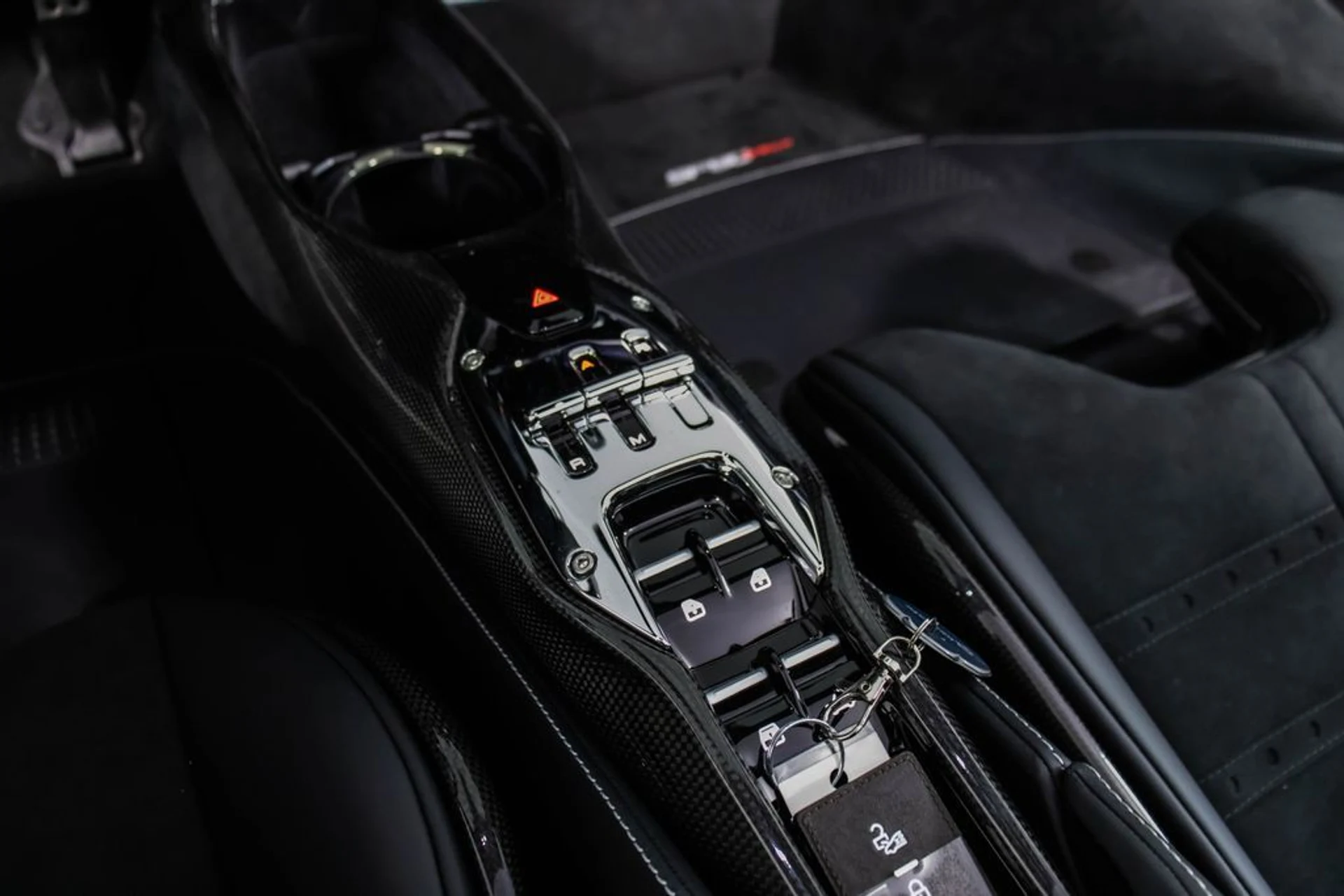 mph004_3342253731_399cc1ff3748001241706118c3360714x_568fc0572b