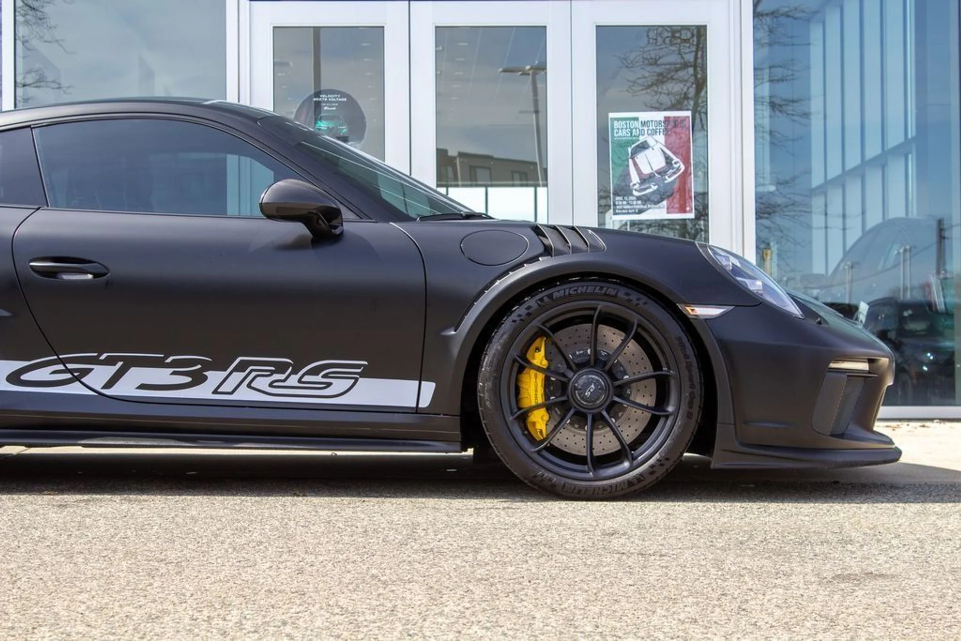 mph004_3347216797_1f3e30b725c85e3ea8d1a0b1a5a77c9e_86234a99c4