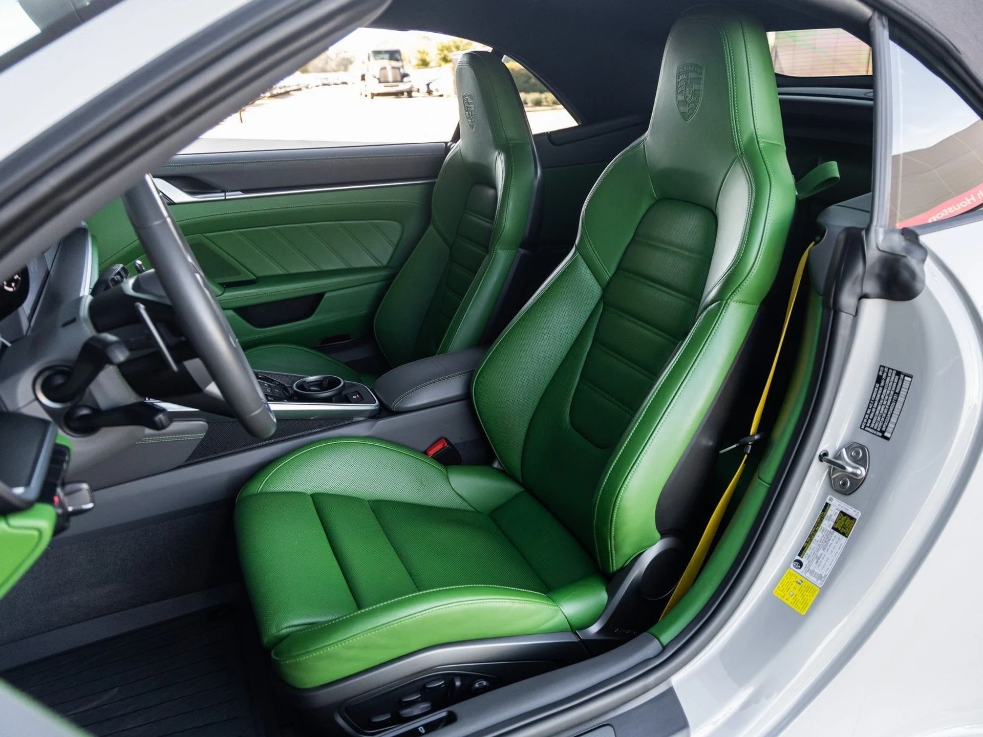 mph004_3351491397_5_64c98f6c5e