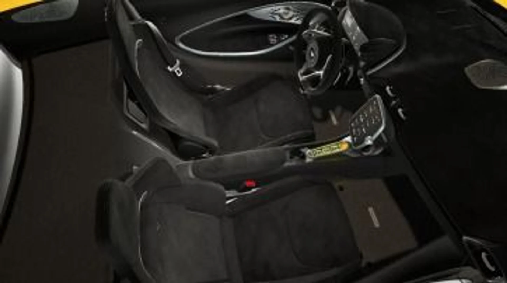 mph004_335682151_Used_2024_Mc_Laren_Artura_f3f183166b