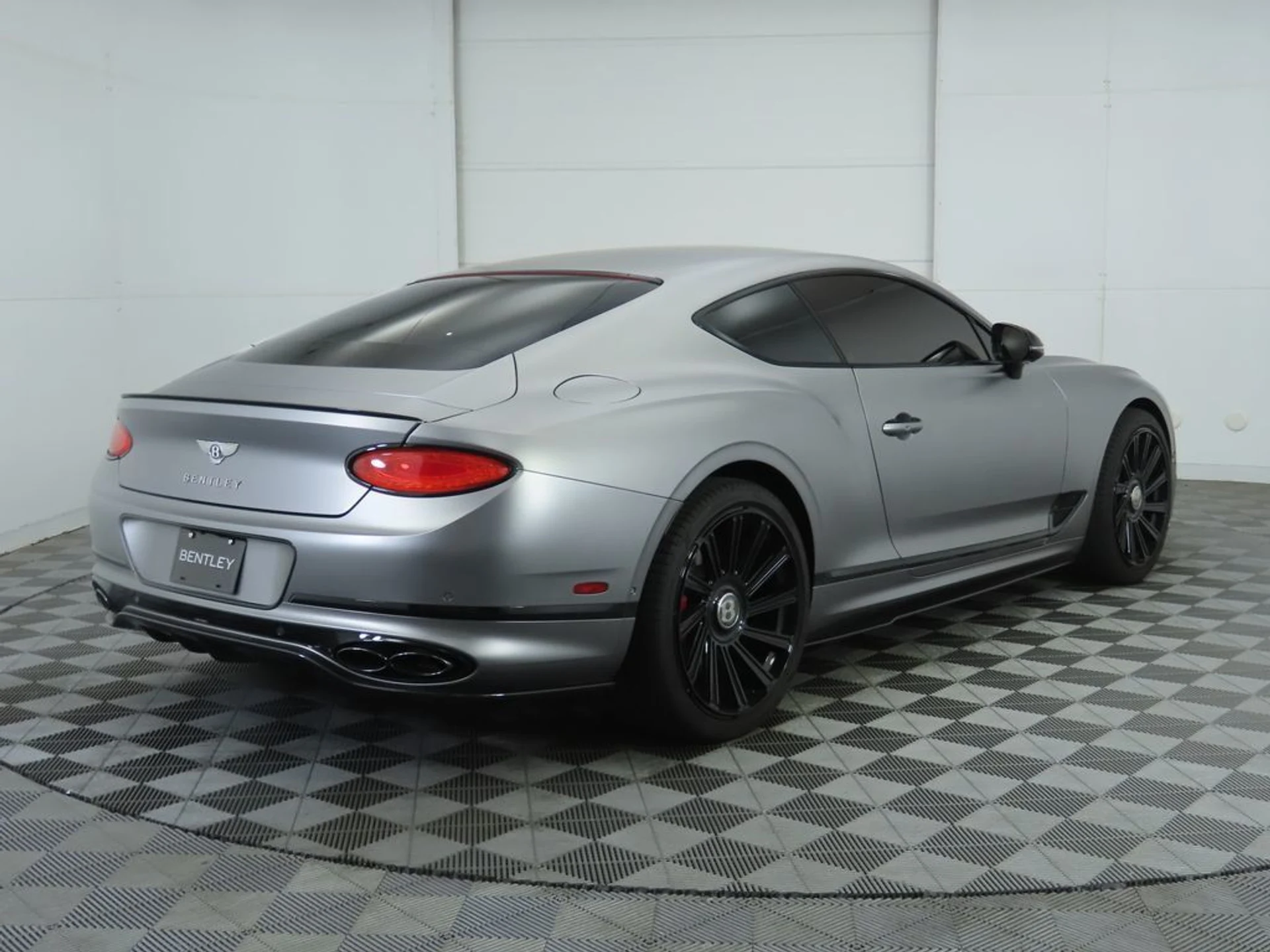 mph004_3361877095_used_2024_bentley_continental_gtv8coupe_8119_22922689_5_1024_bd51e114e1