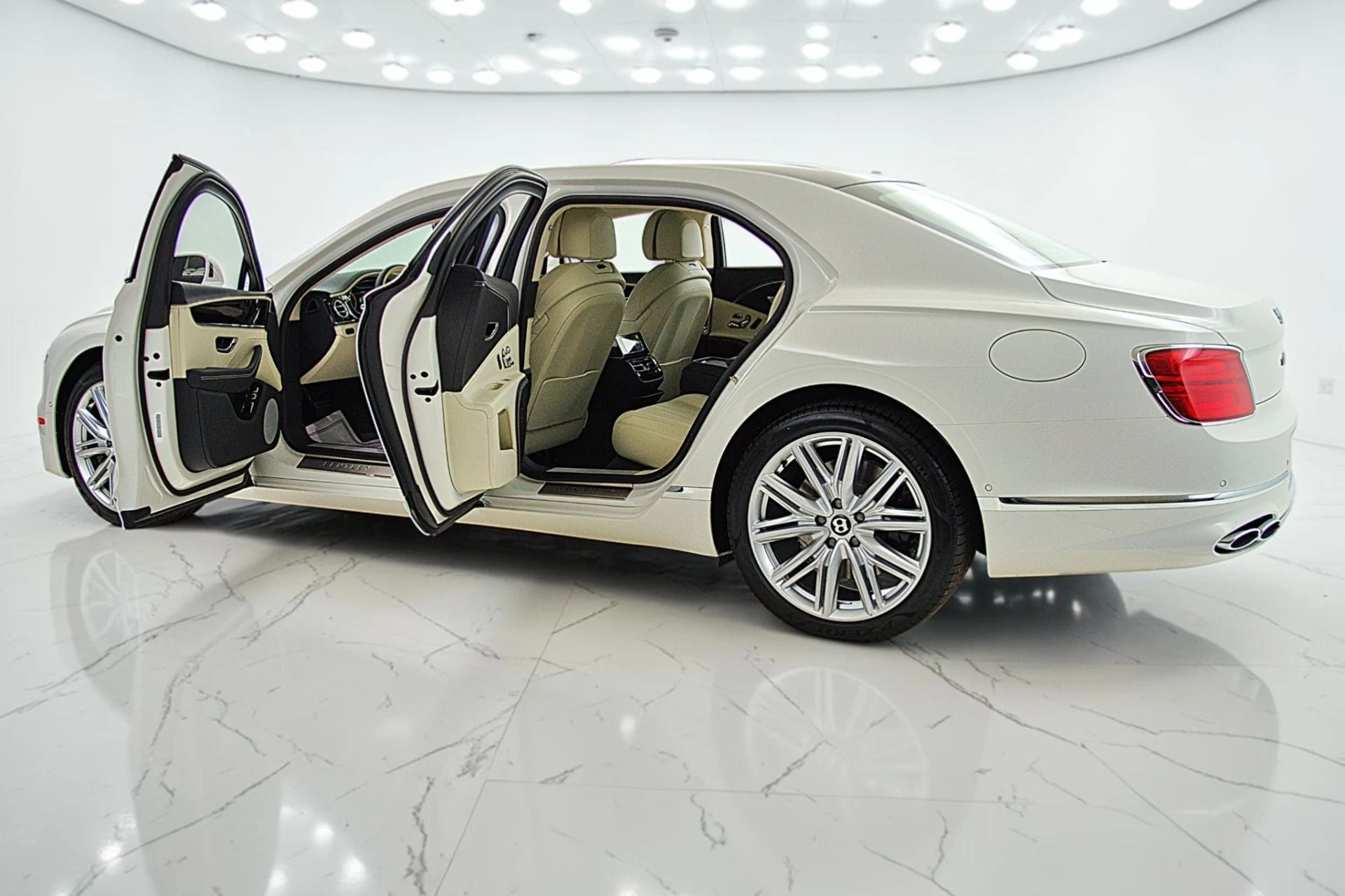 mph004_3368211908_Used_2023_Bentley_Flying_Spur_Hybrid_V6_LEASE_OPTIONS_AVAILABLE_78f756d13f