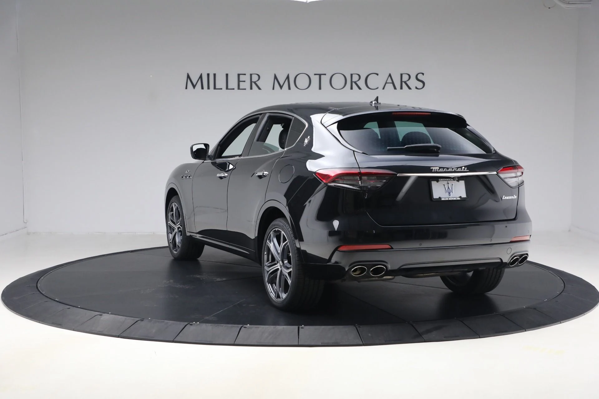 mph004_3372193892_Used_2023_Maserati_Levante_GT_1791466885_f5abab97e7