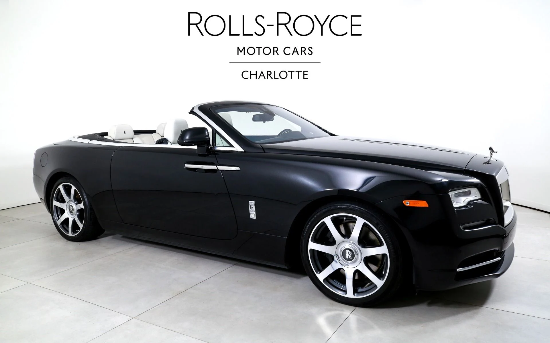 mph004_3392614971_Used_2017_Rolls_Royce_Dawn_1789144580_43aaa79f2b