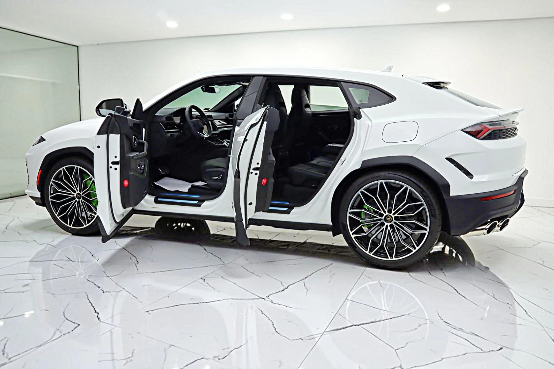 mph004_3396715457_New_2026_Lamborghini_Urus_SE_9307ee773f