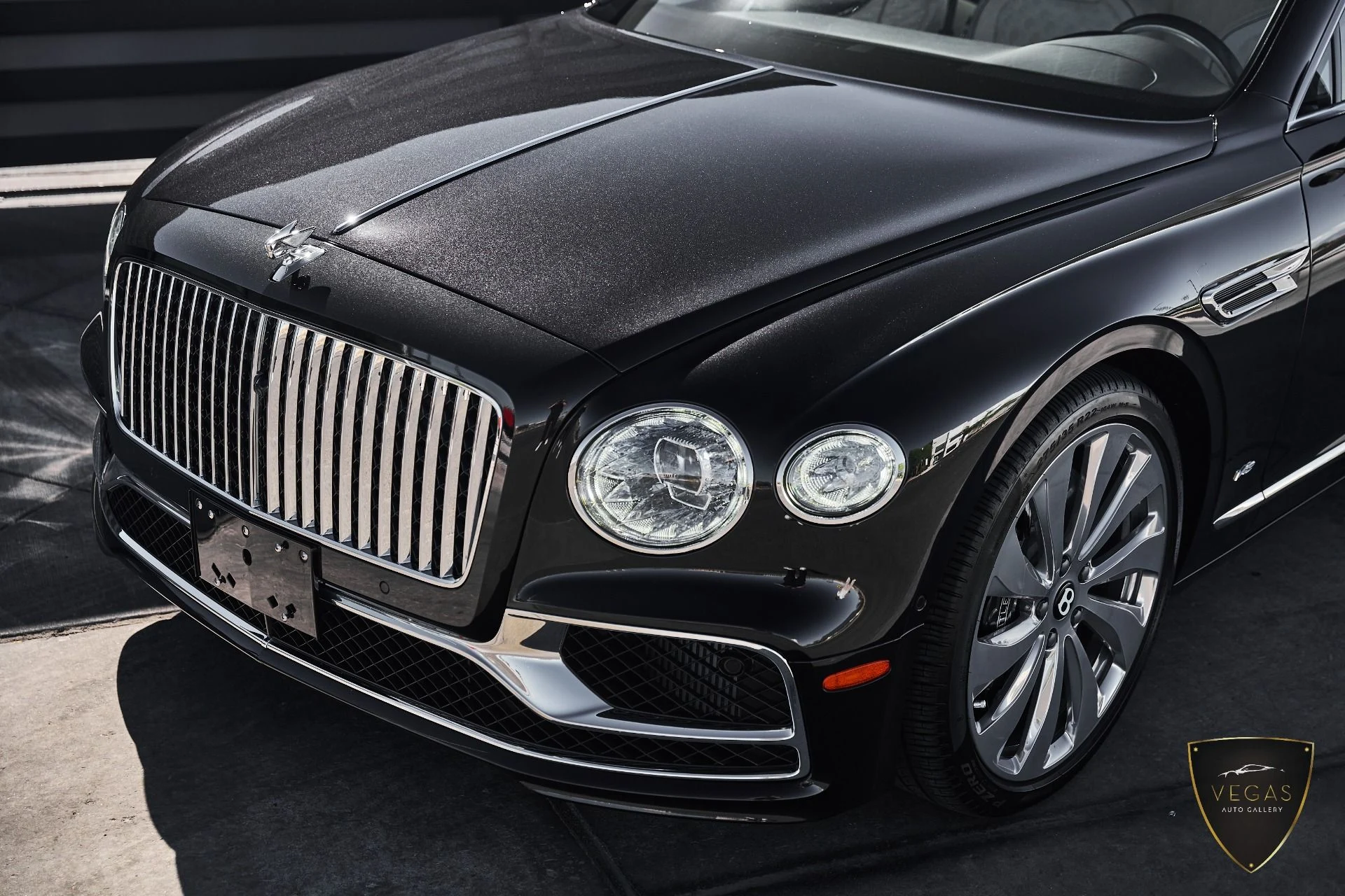 mph004_3398565971_Used_2022_Bentley_Flying_Spur_V8_1782495038_0f0be2db6f