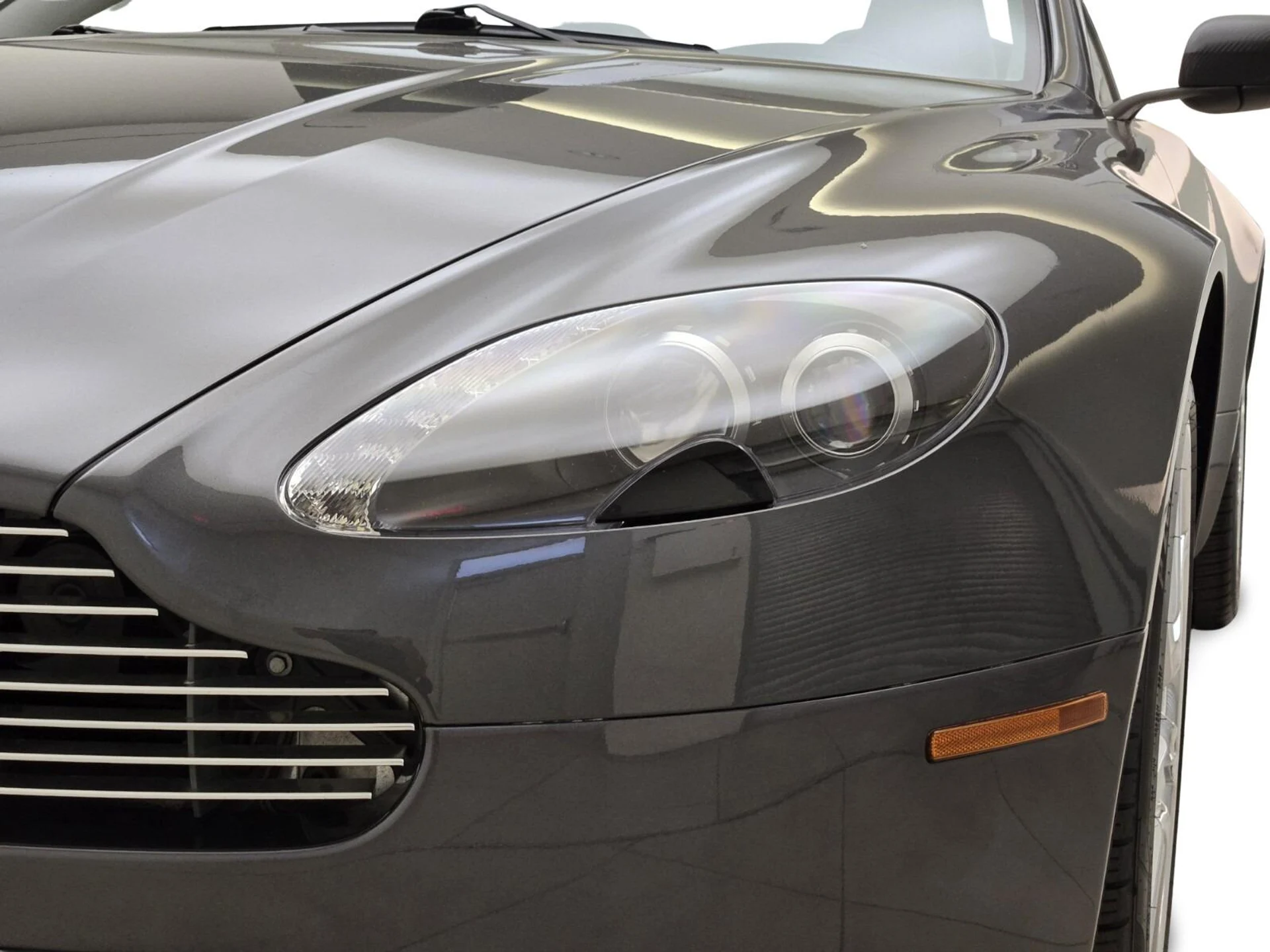 mph004_3407389322_Used_2008_Aston_Martin_V8_Vantage_1753163901_bfbcc90e5f