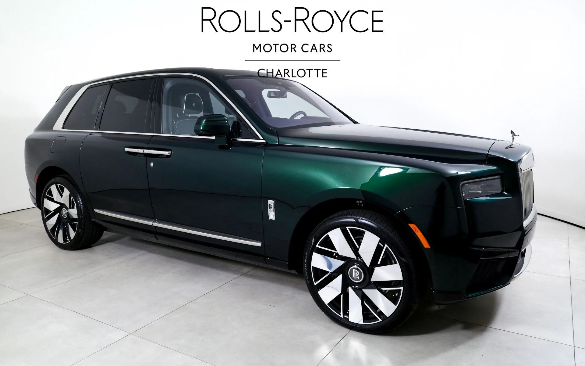mph004_342054426_Used_2026_Rolls_Royce_Cullinan_1782492923_53e1a89506