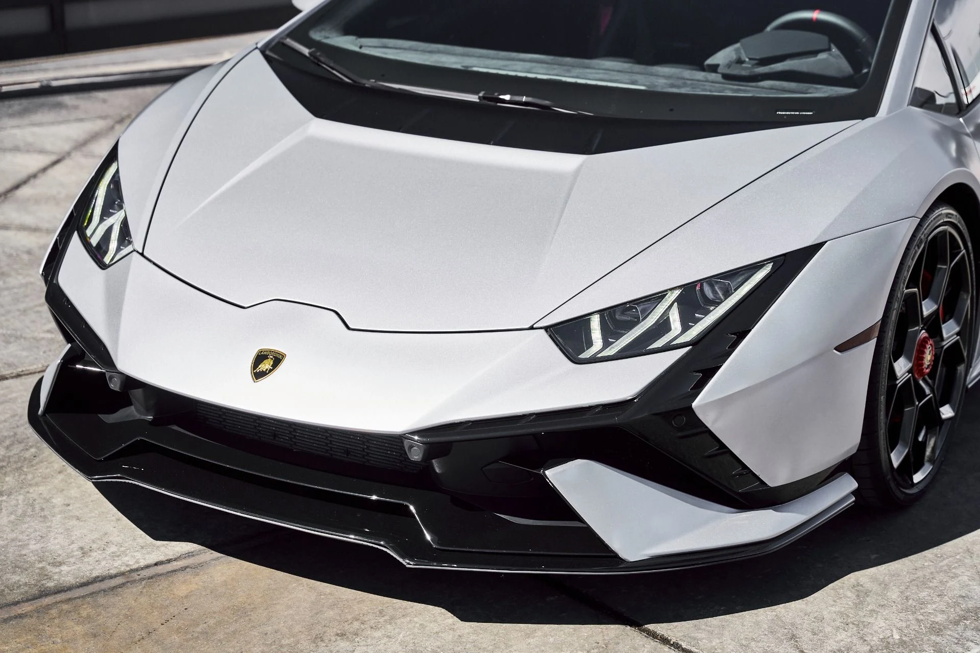 mph004_3424606435_Used_2023_Lamborghini_Huracan_Tecnica_Base_1773532094_a366fa92bd