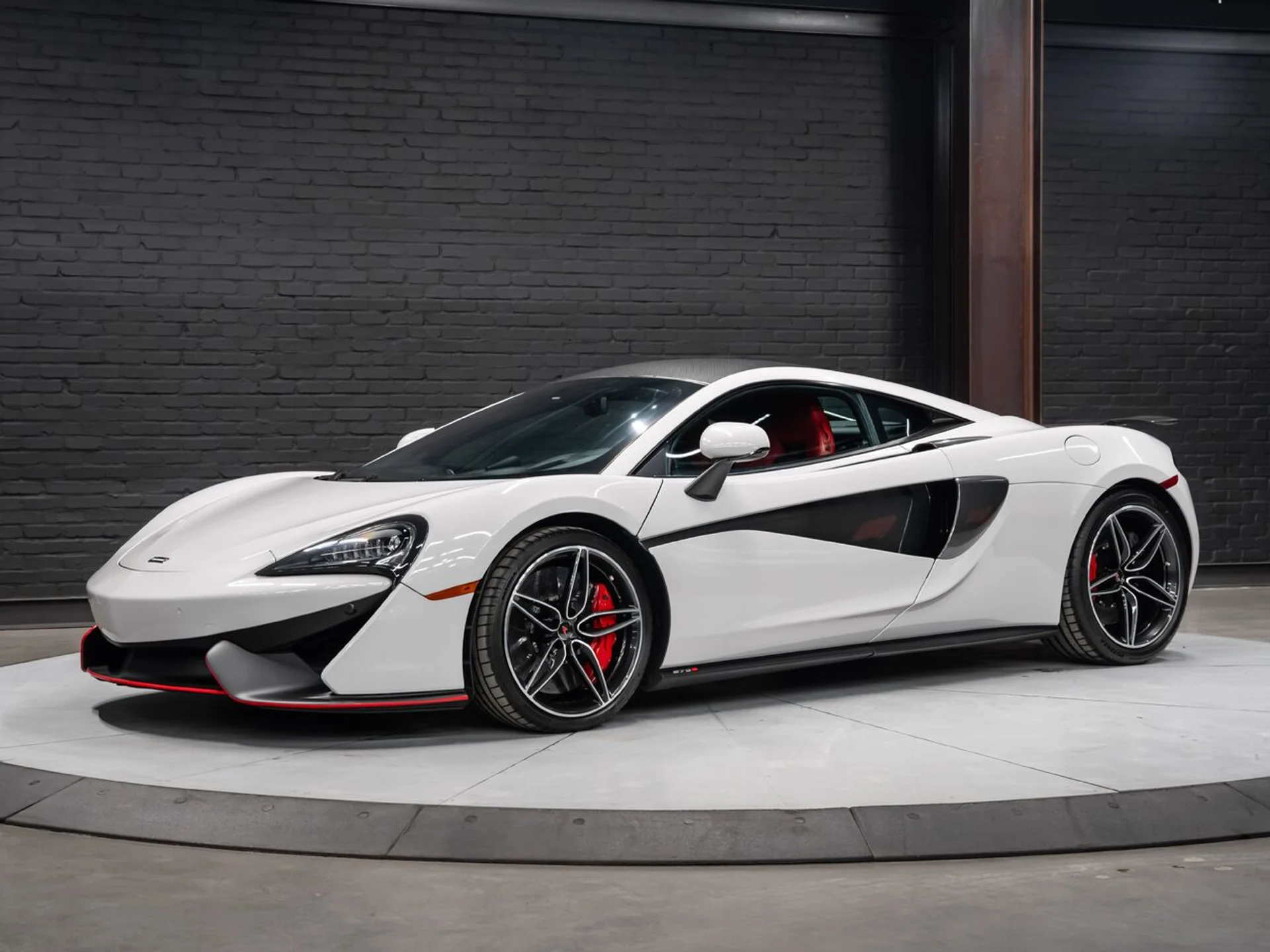 mph004_3431433850_mclaren_570s_2017_8b7a242439