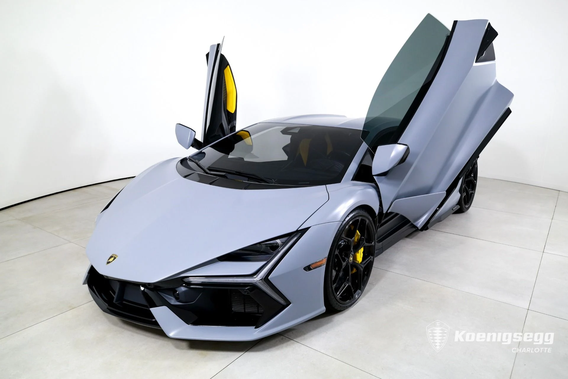 mph004_3432941424_Used_2024_Lamborghini_Revuelto_1756310161_3789fc646e