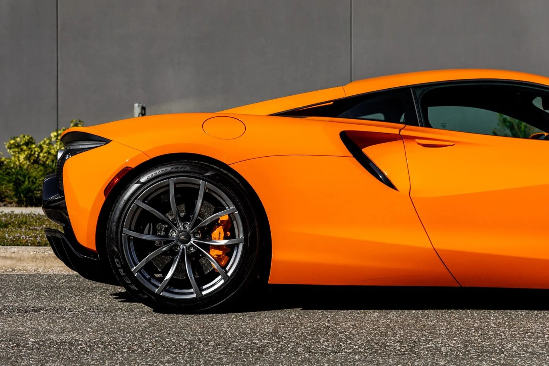 mph004_3436607365_617_p5_l_36ea081656