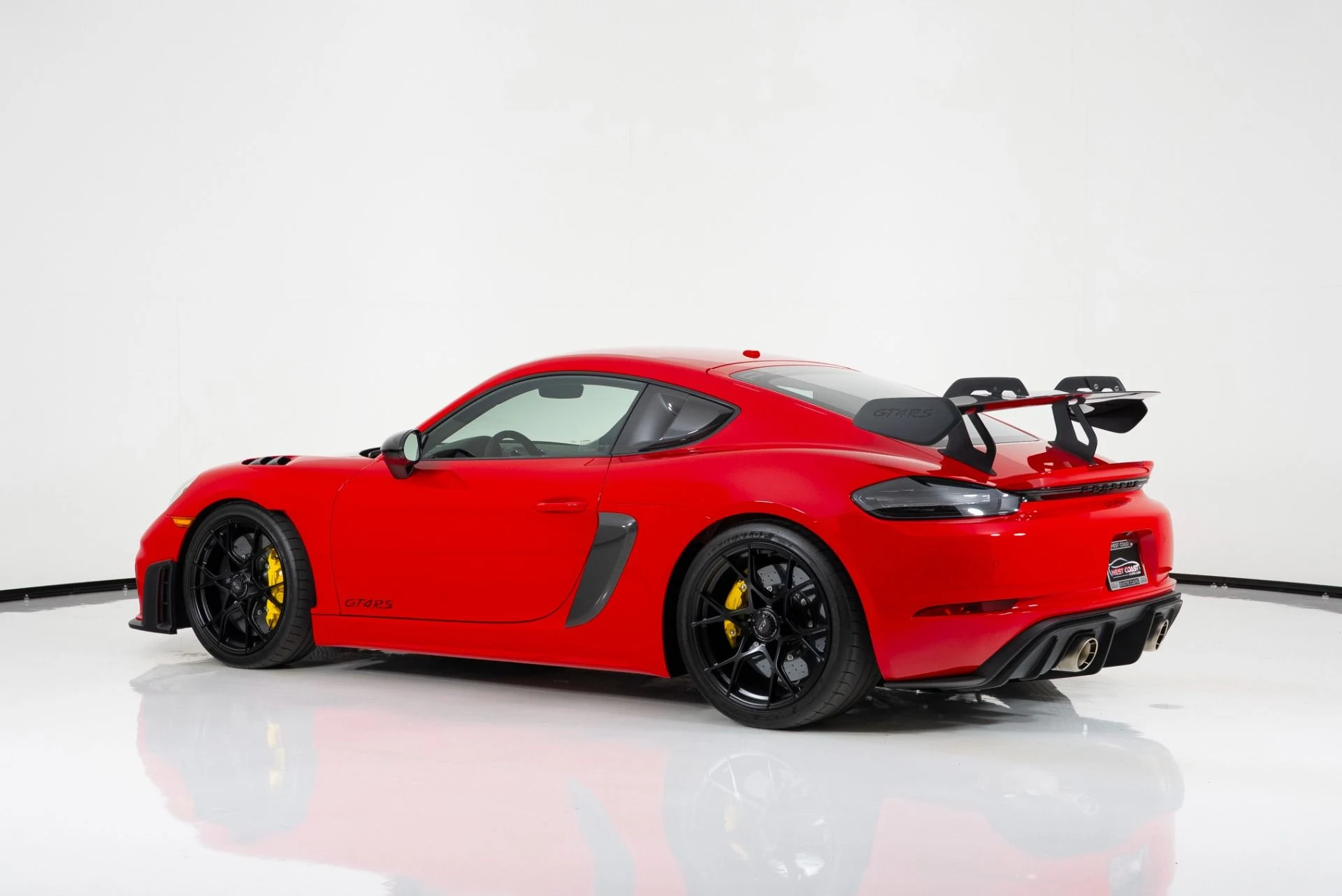 mph004_3443033256_Used_2024_Porsche_718_Cayman_GT_4_RS_1750205653_38eafec938