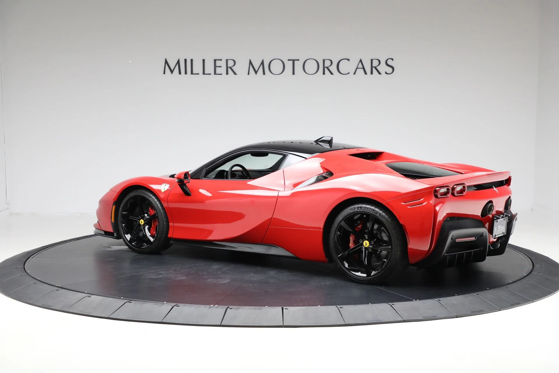 mph004_3448762112_Used_2021_Ferrari_SF_90_Stradale_9b5574b123
