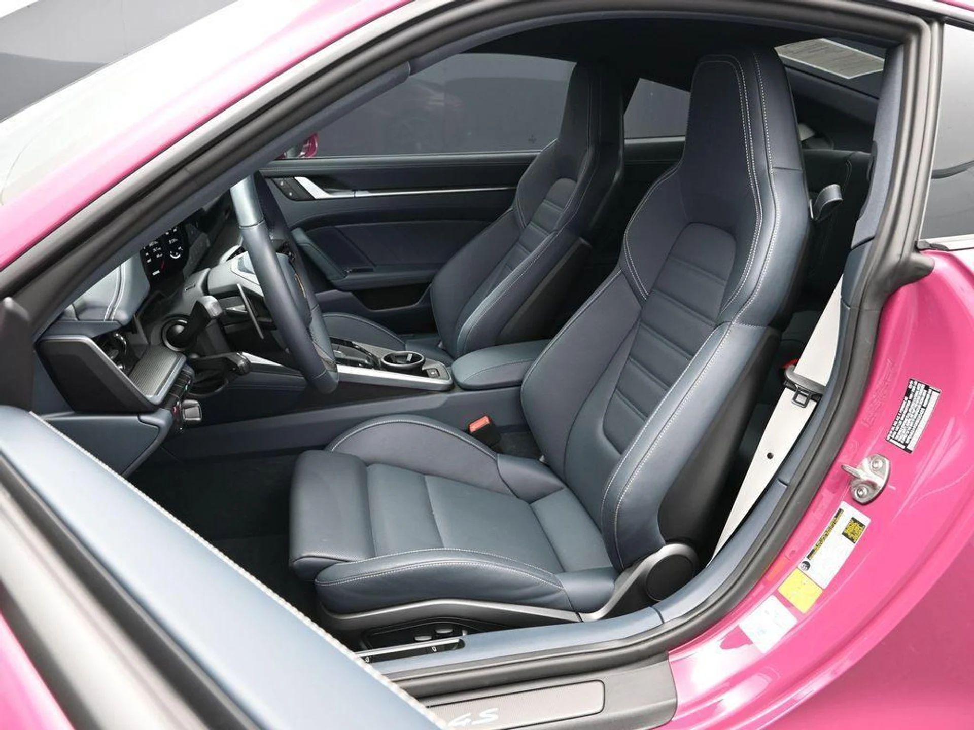 mph004_3456496306_Ynz_Jdq_HC_0bg2a_W_Bj_XC_9yeqe_Gg_RE_618f8558fd