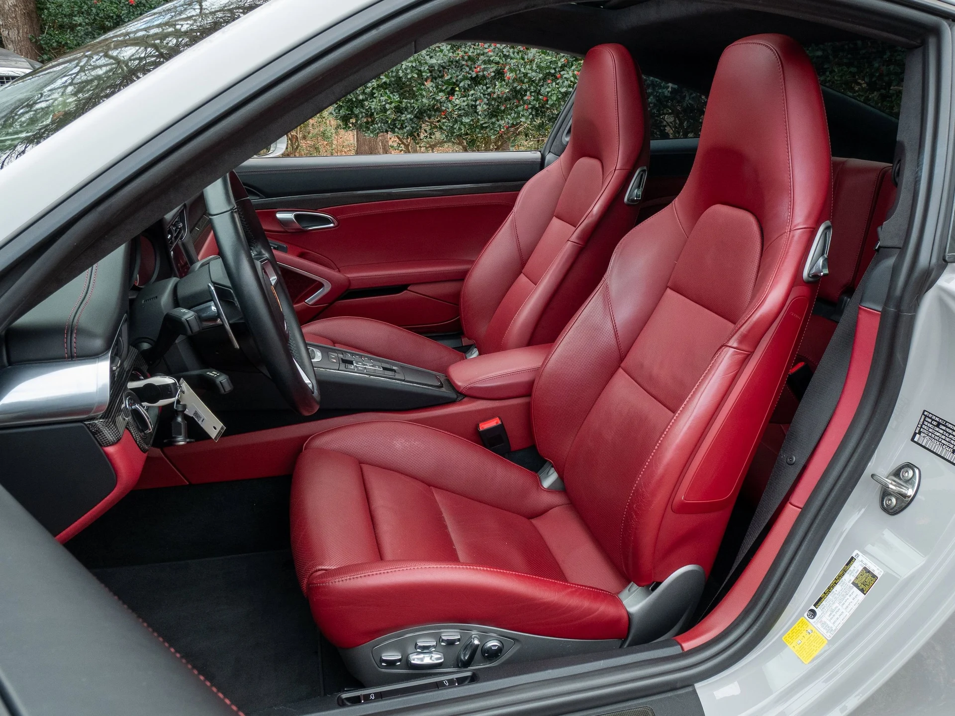 mph004_3460035494_bea6013d03a62260f1186b65e0ba5d59x_7456a06166