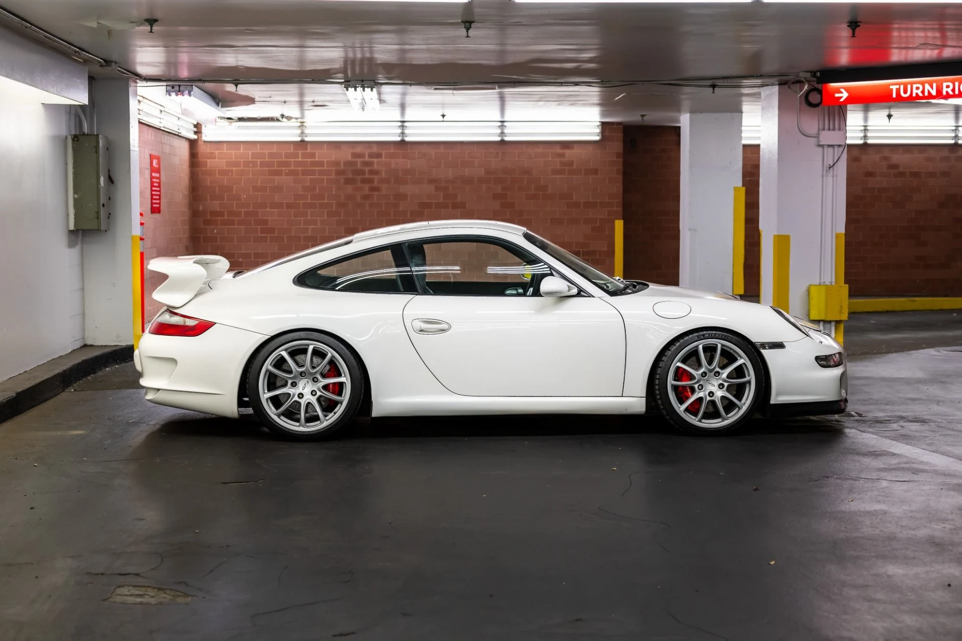 mph004_3461420675_Used_2007_Porsche_911_GT_3_1760553688_c4980a190f