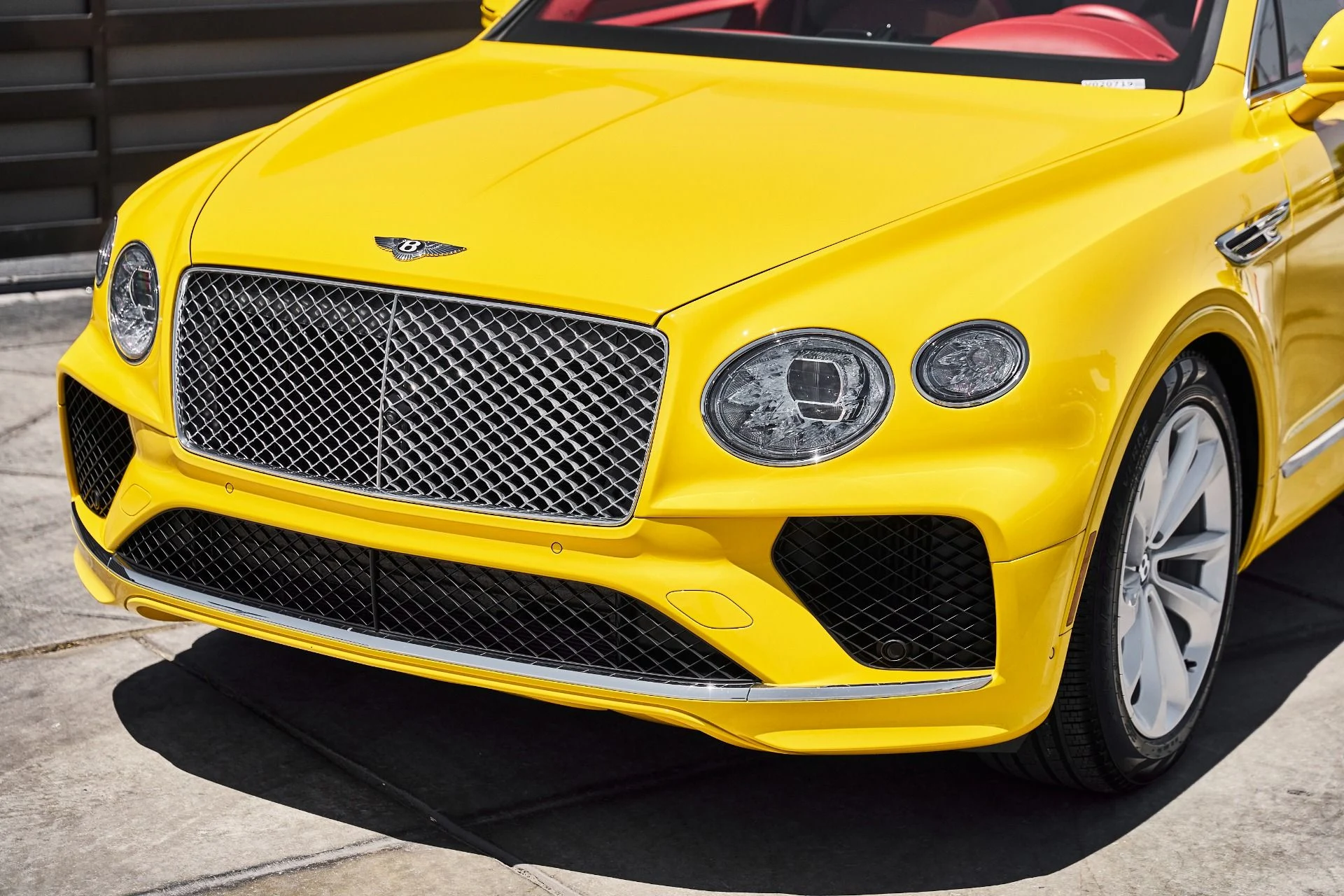 mph004_3461691313_Used_2023_Bentley_Bentayga_V8_1780708970_7d3955da37