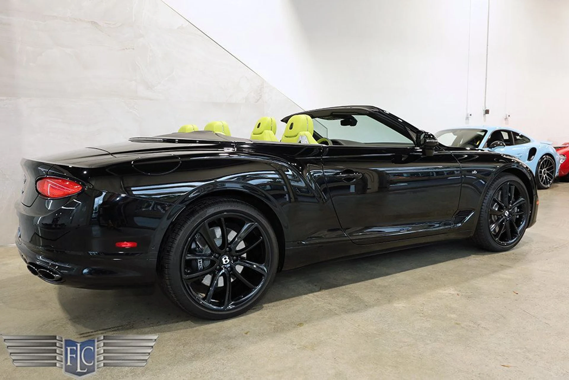 mph004_3462536852_used_2021_bentley_continental_gtcv8mullinerconvertible_9689_22975128_5_1024_3aae692157