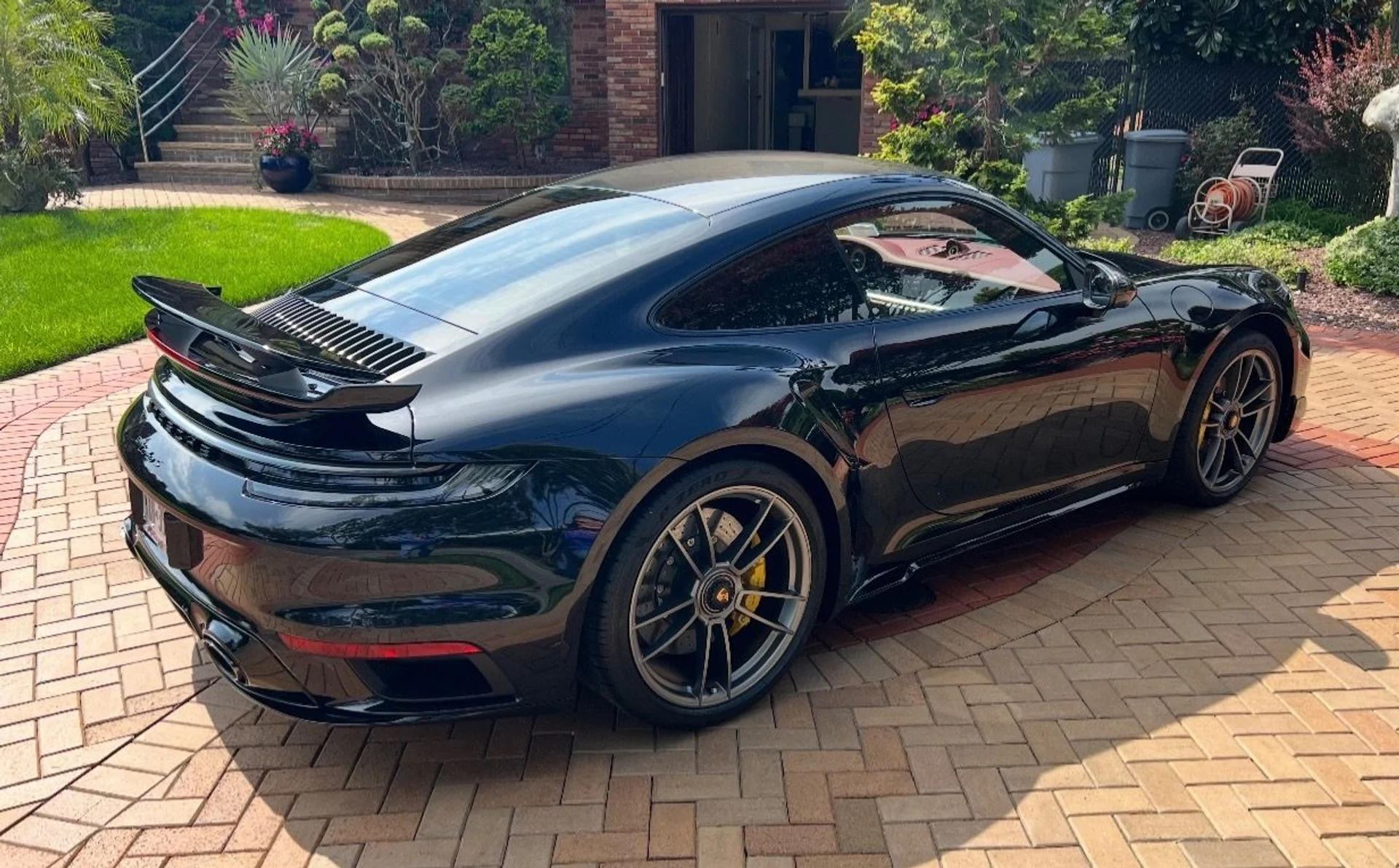 mph004_3469005859_Used_2022_Porsche_911_Turbo_S_1752699648_ab268ec3d8