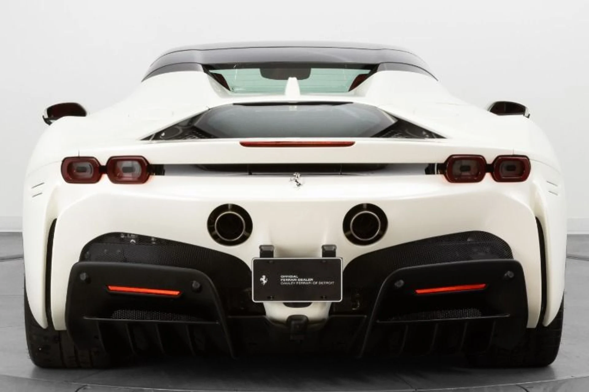 mph004_346996521_Used_2022_Ferrari_SF_90_Spider_1773411325_f9052a1c54