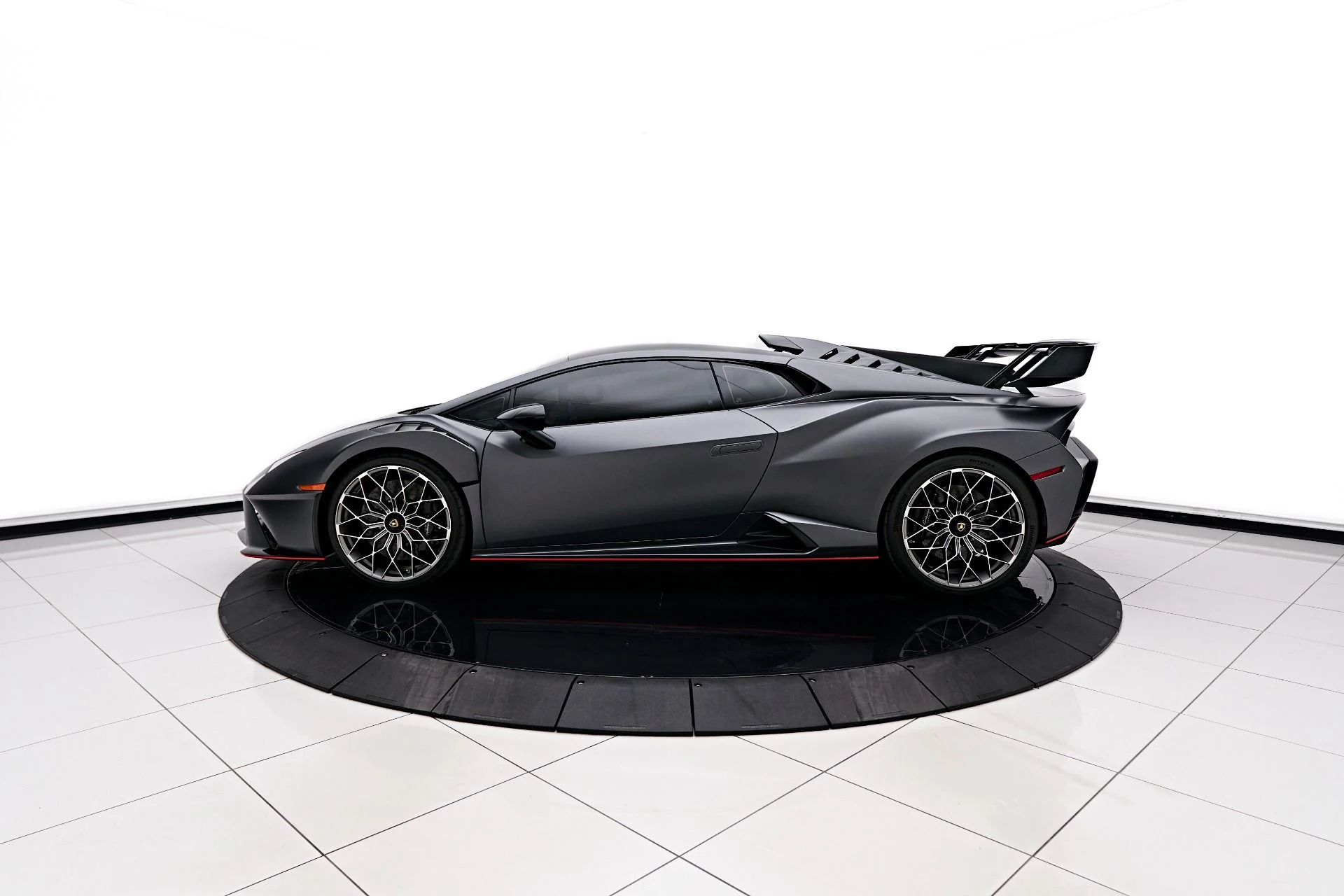 mph004_3473752905_Used_2023_Lamborghini_Huracan_STO_Base_1696892071_d3afdf425a