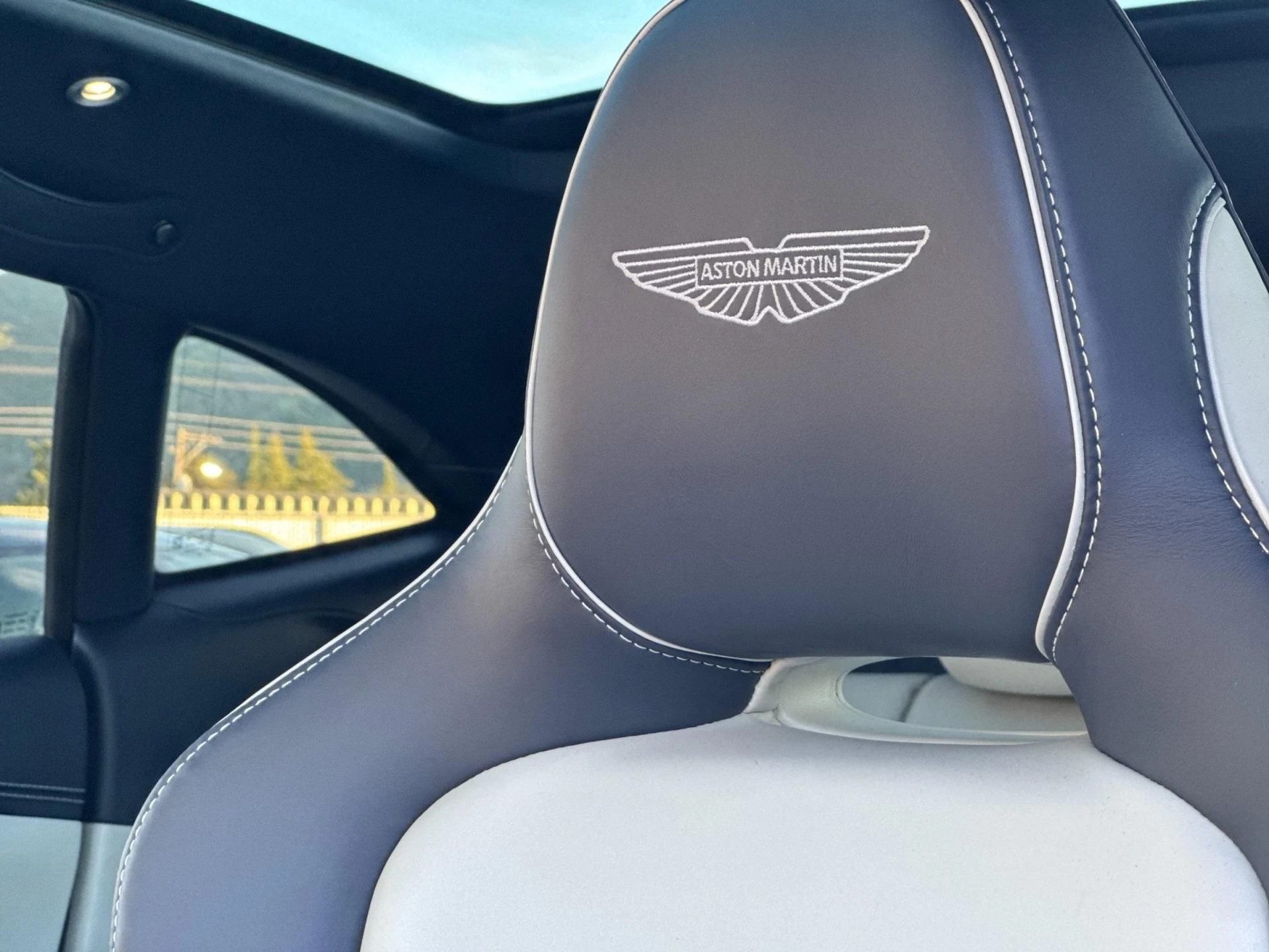 mph004_3479684977_New_2026_Aston_Martin_DBX_707_1767971555_74b7609416