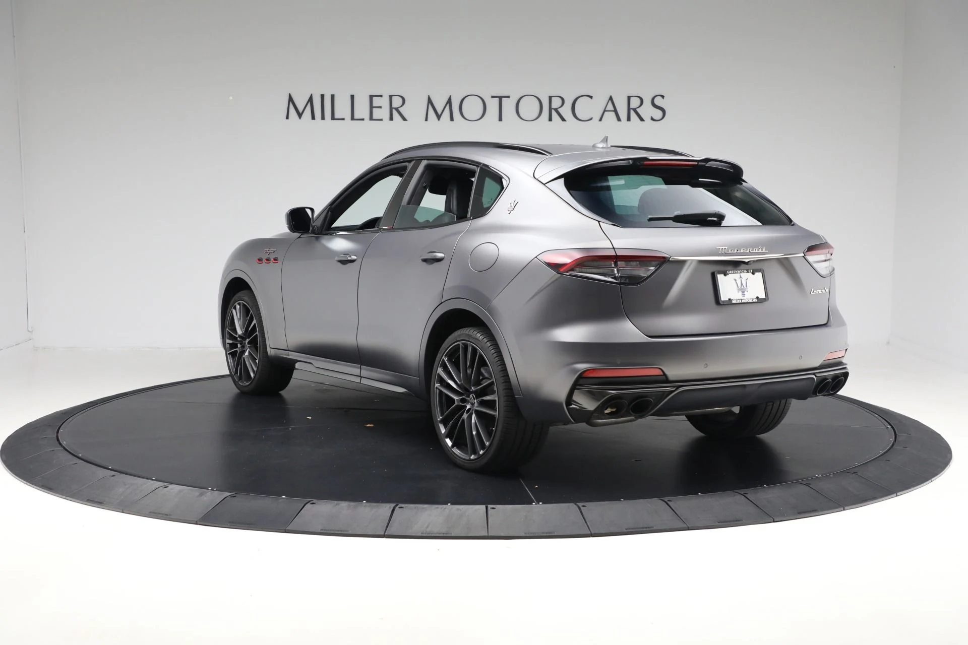 mph004_3484240758_Used_2022_Maserati_Levante_Trofeo_ffdde2f3ae