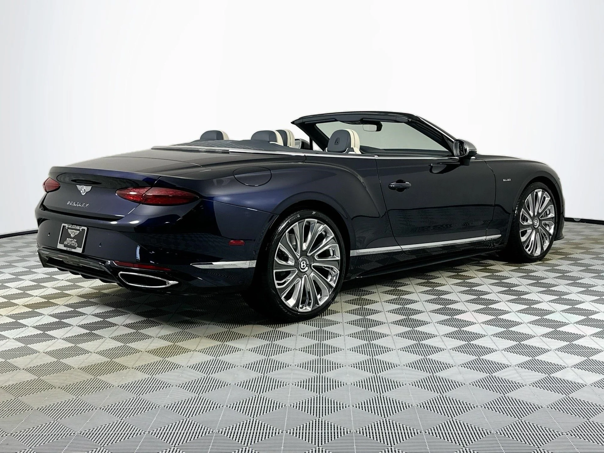 mph004_3493399554_5_f103b46e55