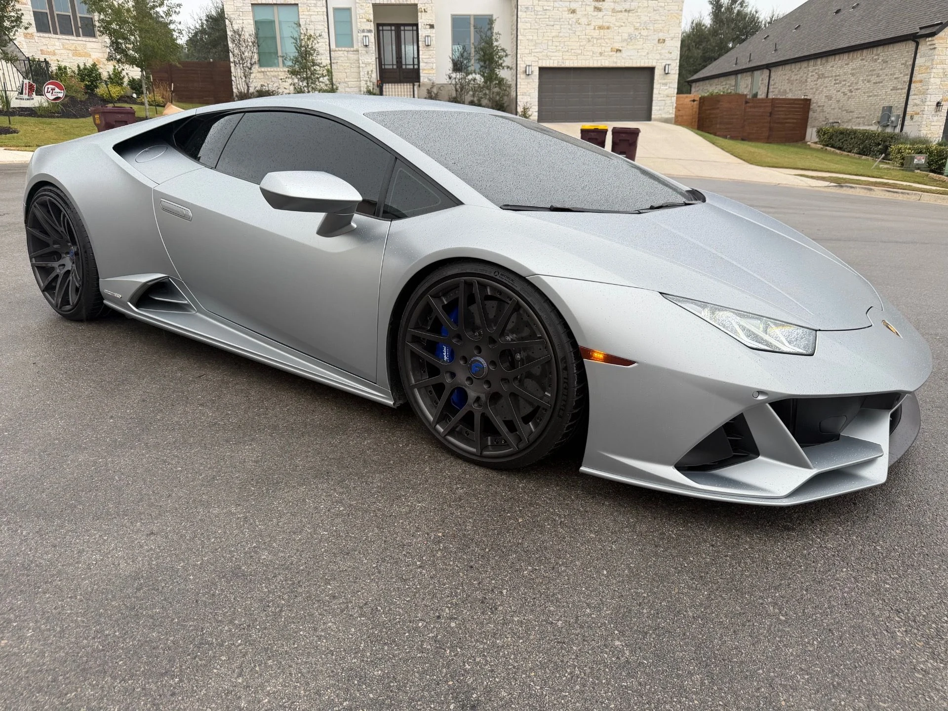 mph004_3501537641_Used_2020_Lamborghini_Huracan_EVO_1793287263_3c819b6389
