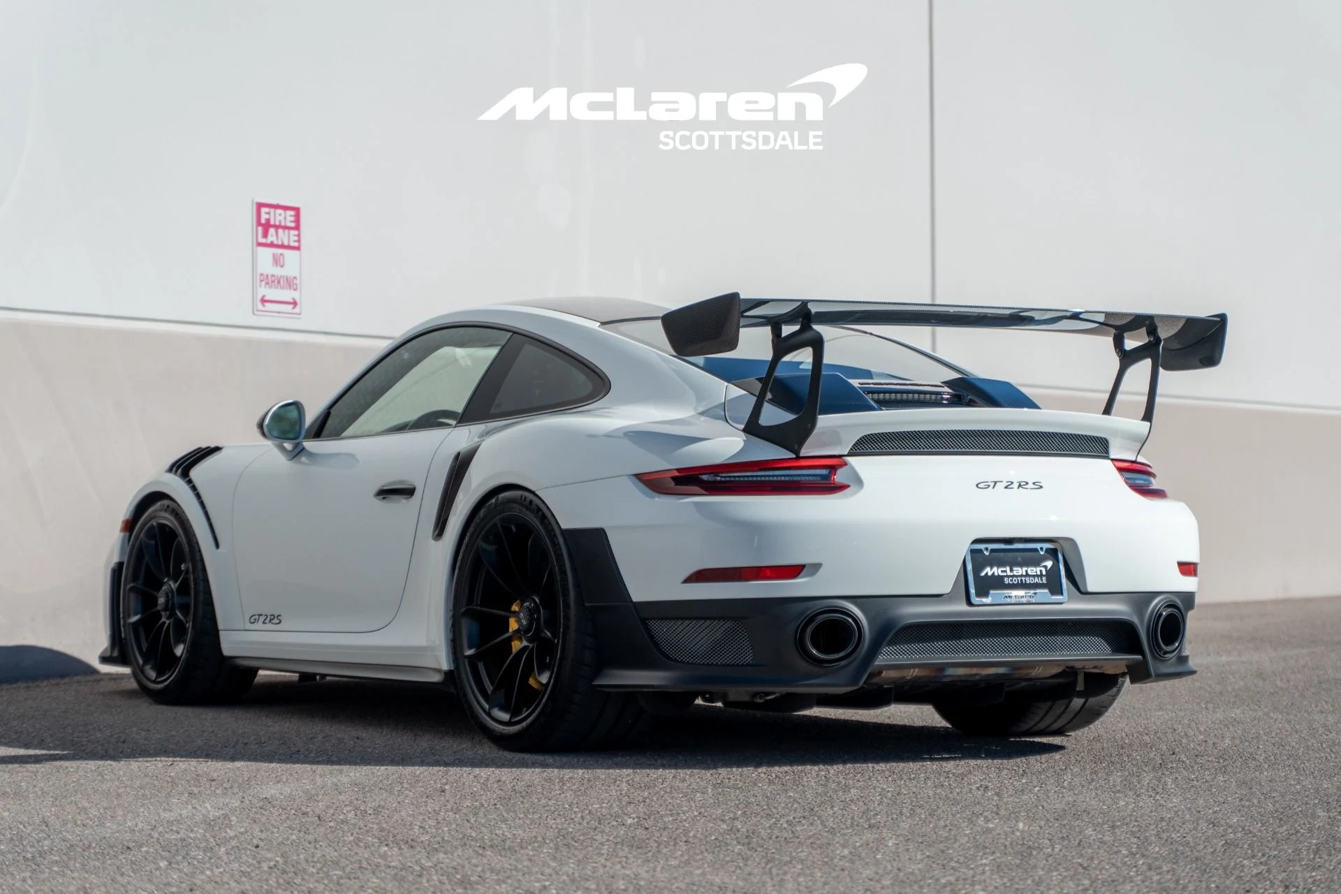 mph004_3506250164_Used_2019_PORSCHE_911_GT_2_RS_1765680501_06efa5e355