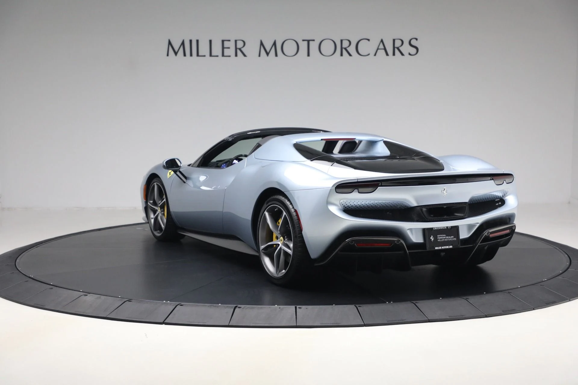 mph004_3507257898_Used_2026_Ferrari_296_GTS_1787677378_45e0d277eb