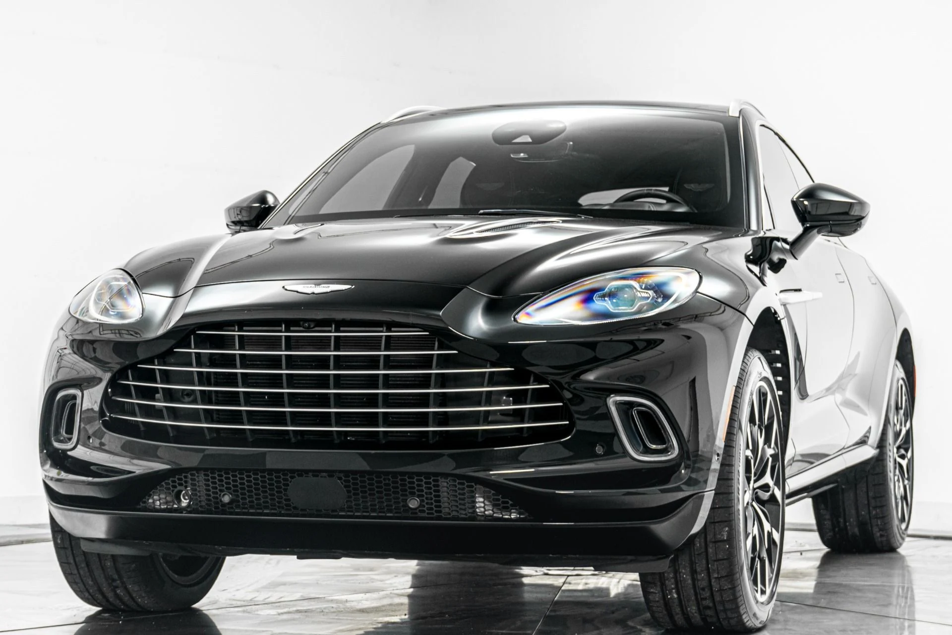mph004_3509652767_Used_2021_Aston_Martin_DBX_Indulgence_Pack_Panoramic_Roof_1779371809_f850f8746a